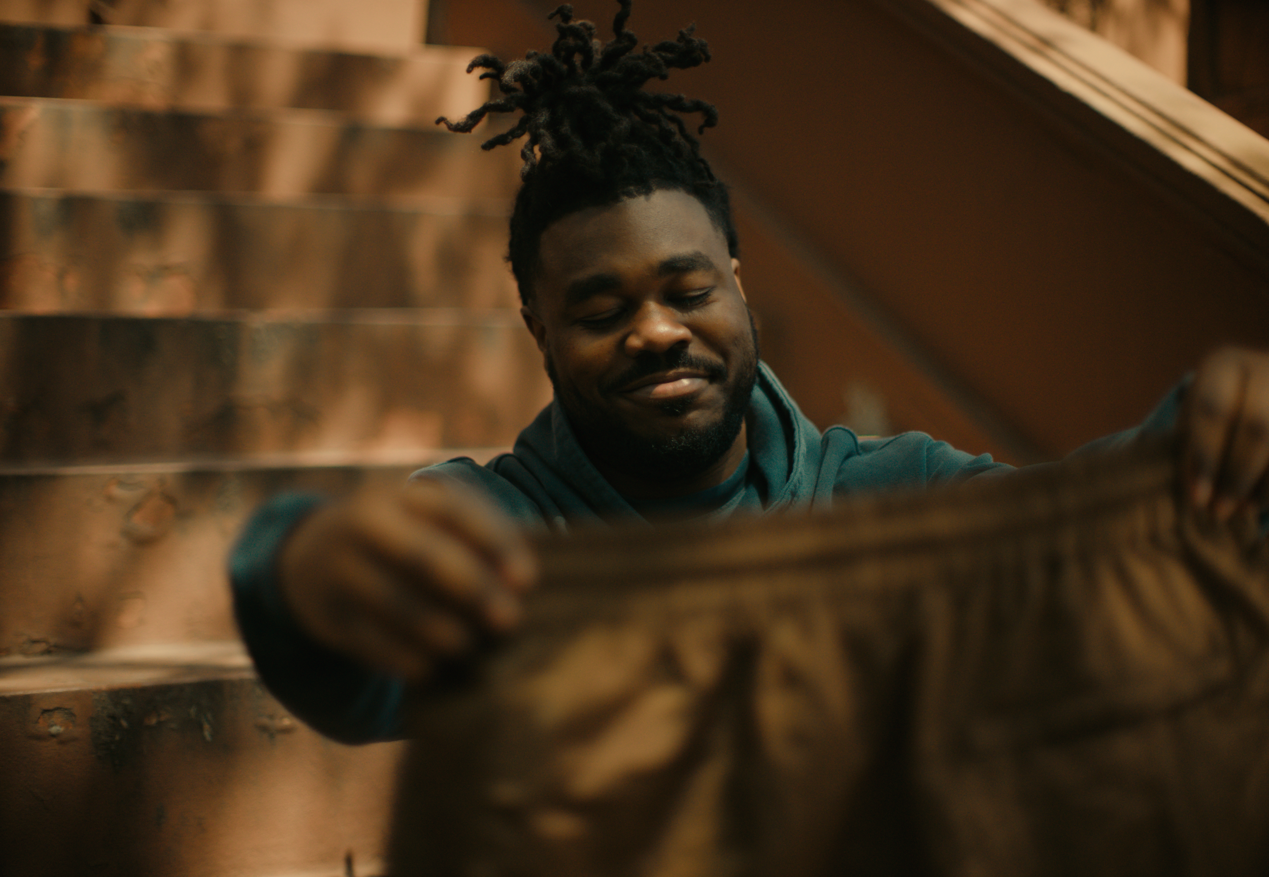 STOOP V1.00_00_45_01.Still019.PNG