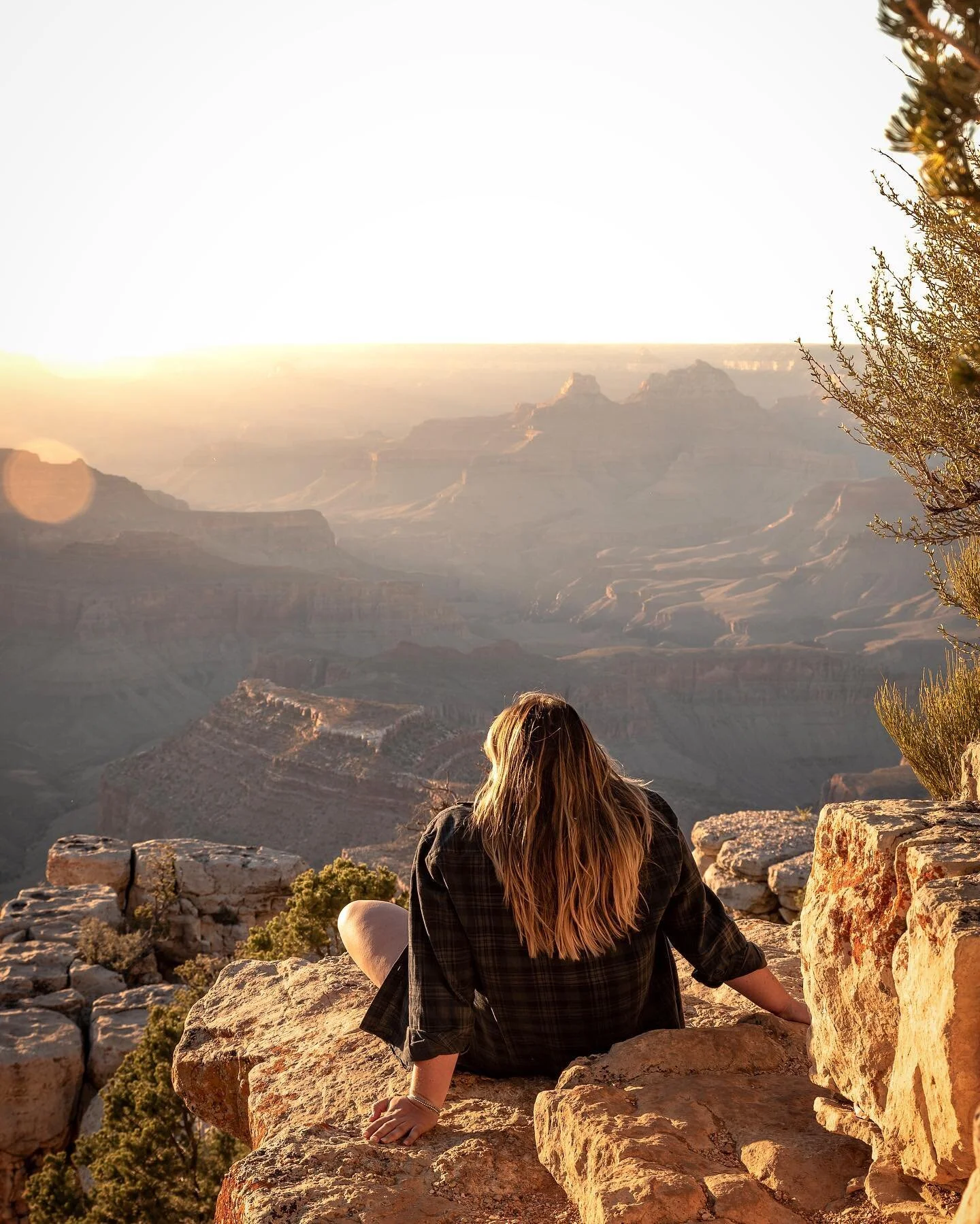 Happy Monday everyone! Another week to find some incredible views. Where do you want to head next?