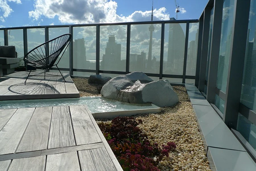 BOX_DESIGN_marketwharf_outdoor_rooftop_custom_design_terrace_design_build_oasis_garden_pond_garden_03.jpg