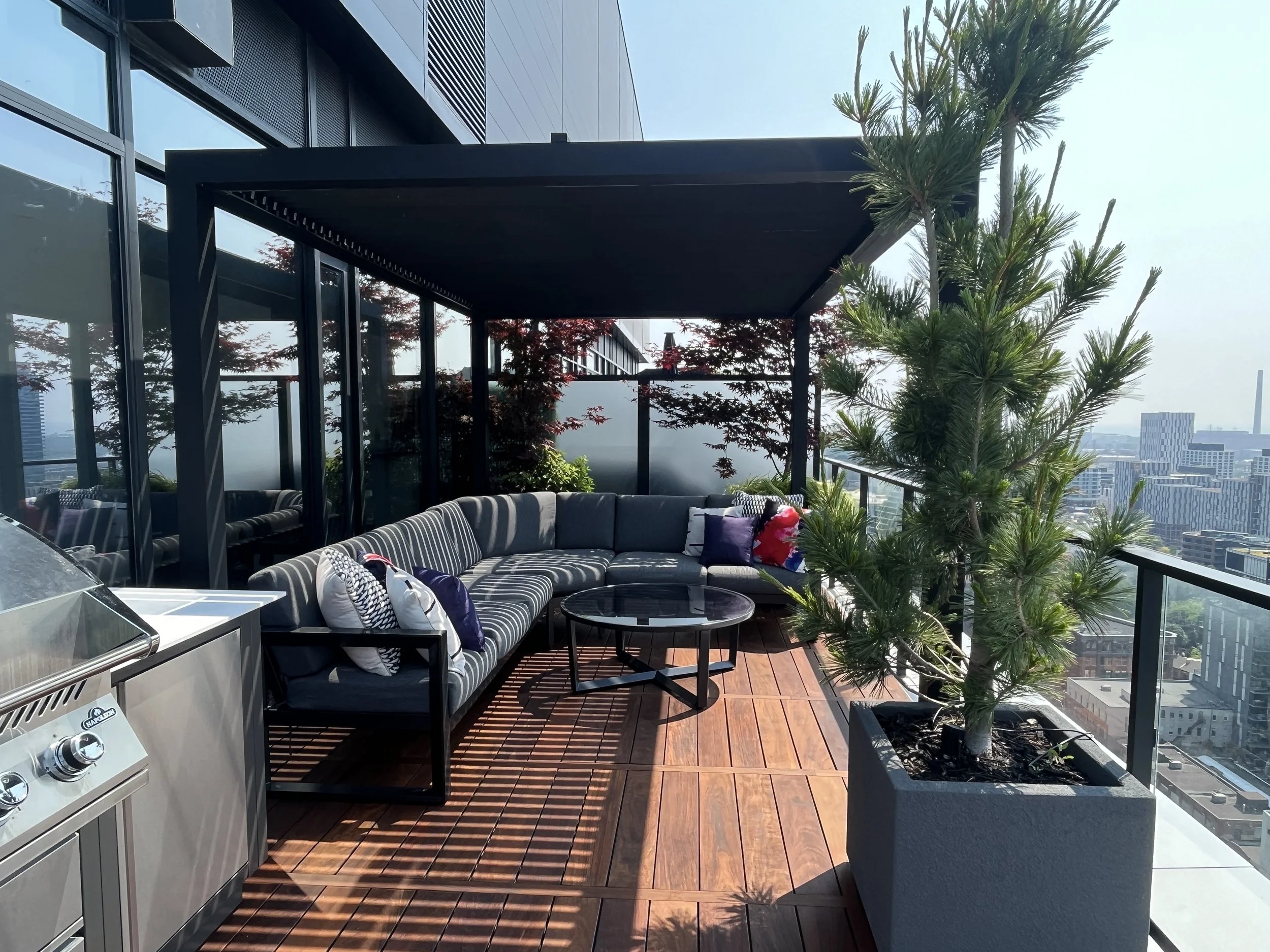 BOX_DESIGN_richmond_street_custom_design_rooftop_terrace__planter_boxes_patio_luxury_construction_12.JPG
