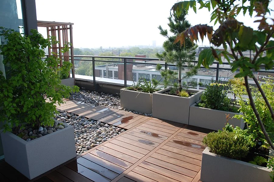 BOX_DESIGN_leslieville_rooftop_terrace_planter_boxes_artificial_turf_installation_custom_11.jpg