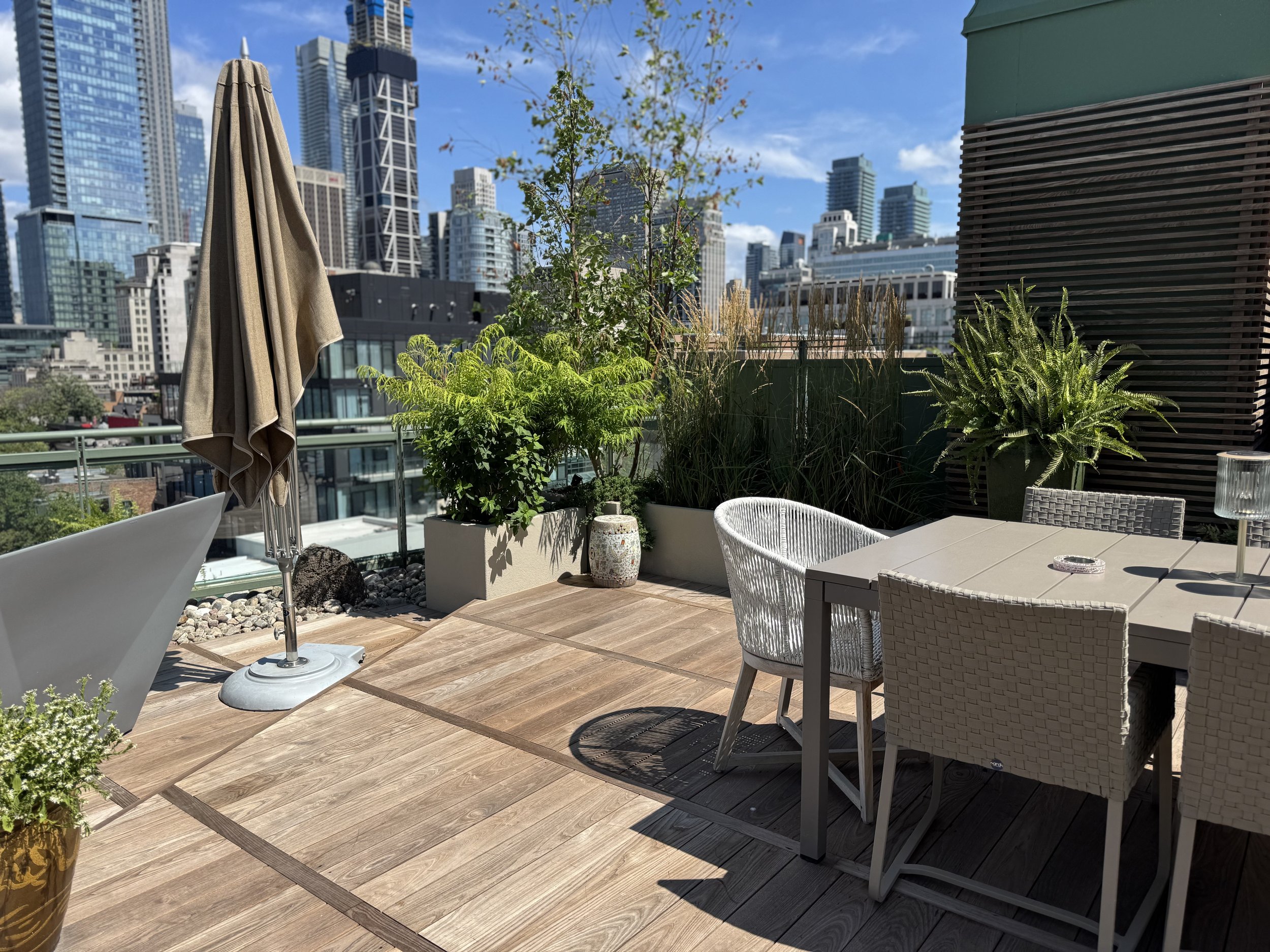 Yorkville 03 Terrace