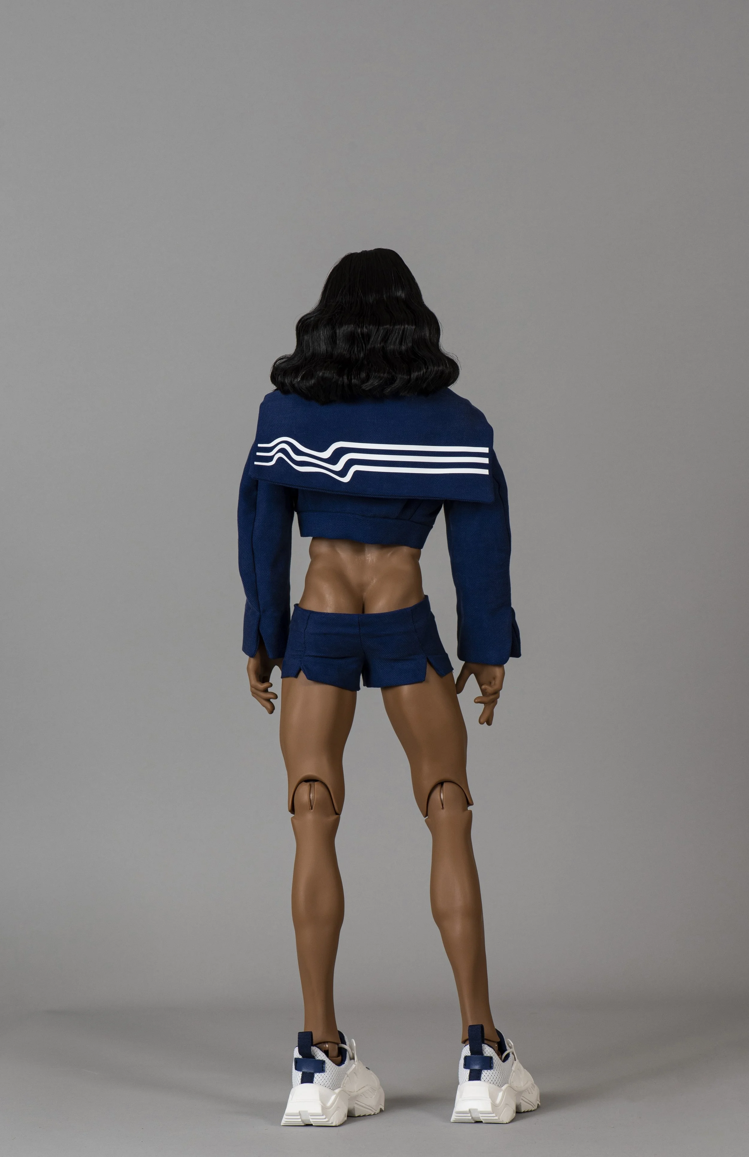 15 LOOK 1 B FULL.jpg