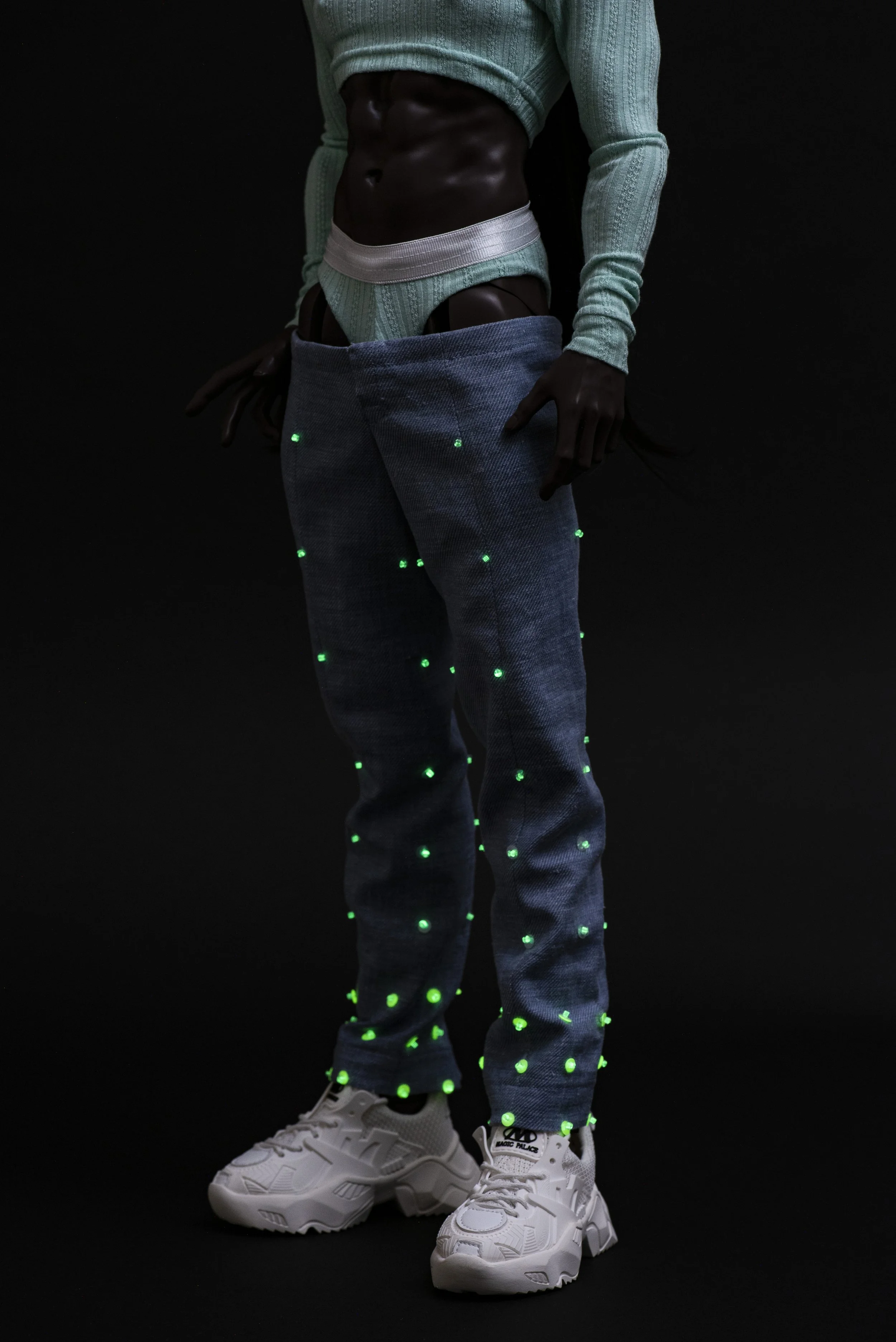 17 LOOK 3 A FULL.jpg