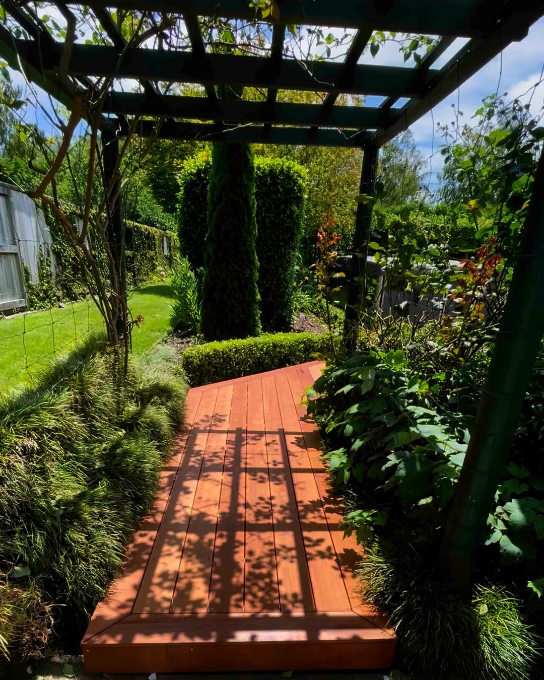 🏡 Cotter Way - The Dream Deck, Brought to Life 

This wrap around deck is something special.

We&rsquo;re talking:

A full swim spa to soak in 🛁
Sun loungers to stretch out and soak up summer 🌞
Gorgeous painted white trellis for privacy and calm ?