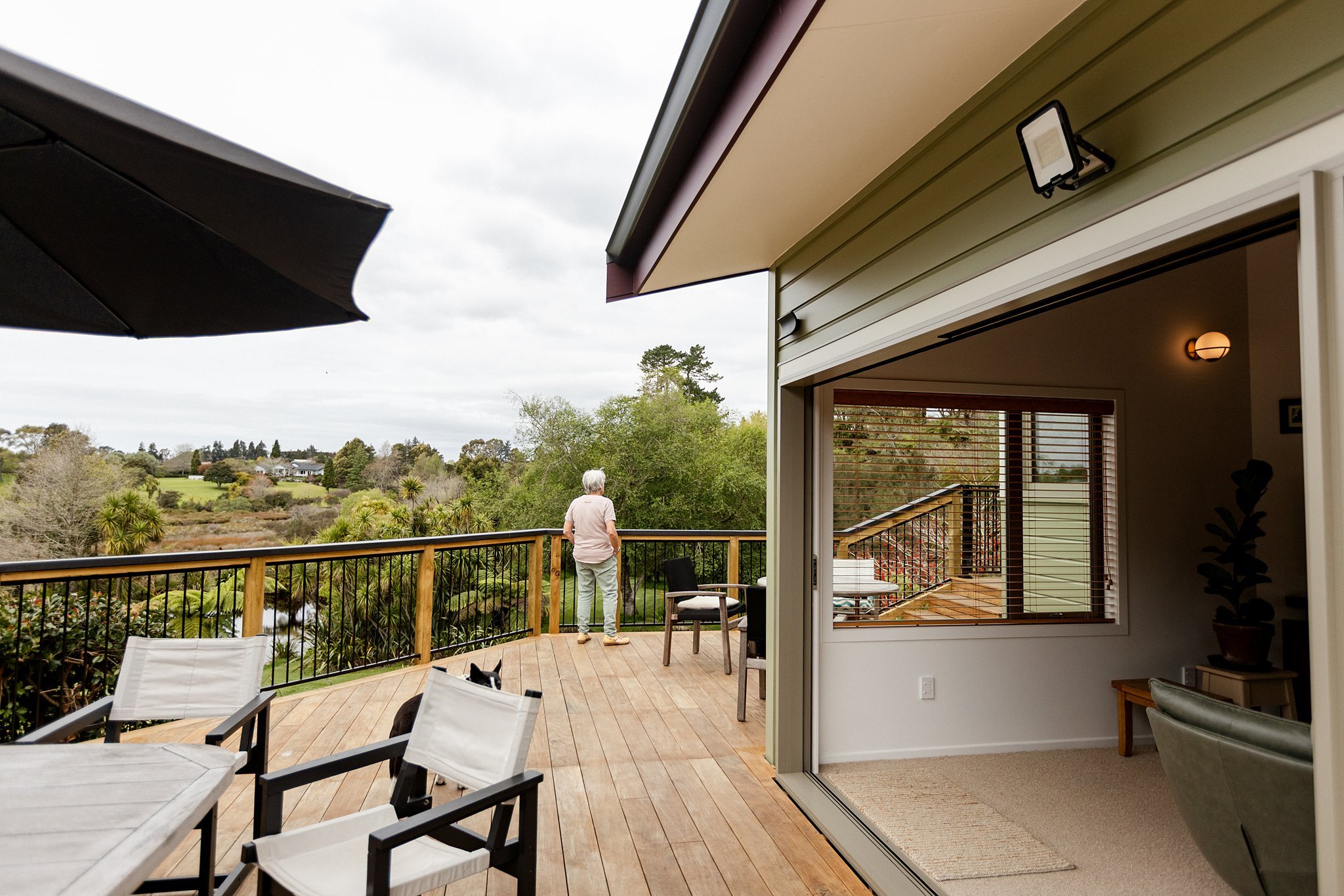 Exterior recladding transformation in Te Puna_0074.jpg