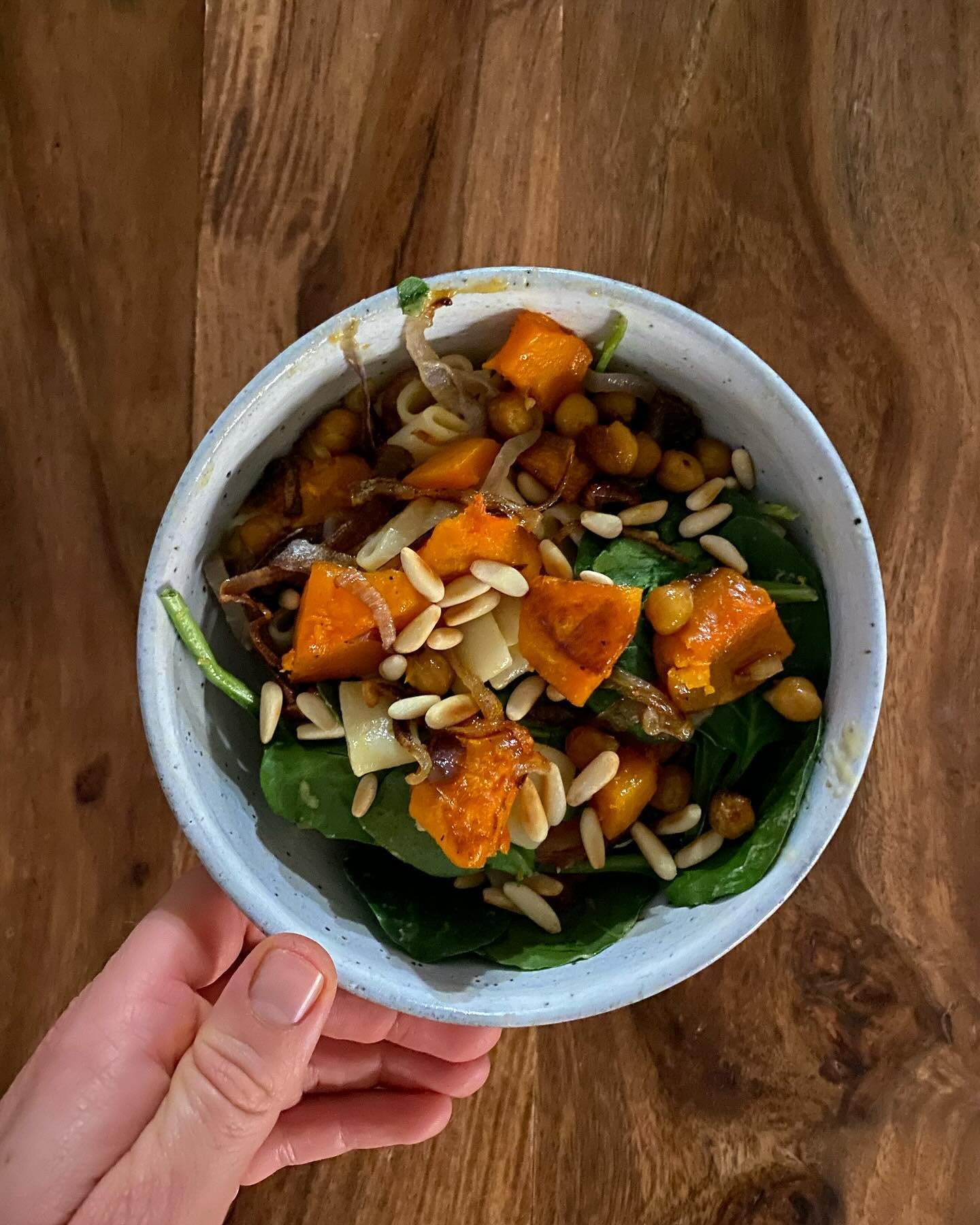 RECIPE - Pumpkin and chickpea pasta

I shared this meal on my stories last week and so many of you asked for the recipe so here it is! This is one of our favourite mid week dinners. It&rsquo;s easy to make and packs in lots of protein and fibre. It&r