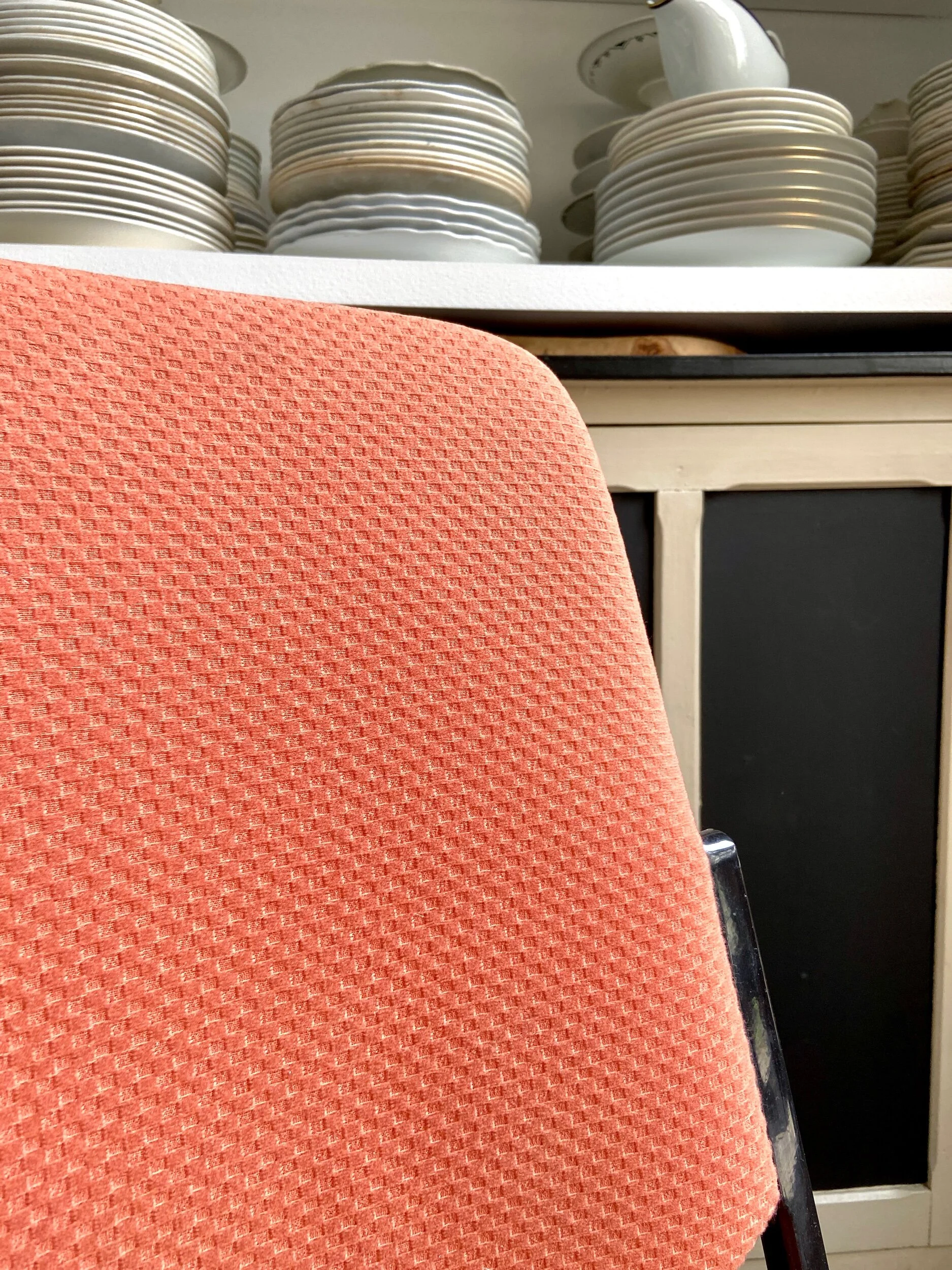 chaise-giancarlo-piretti-castelli-italie-coton-peche-metal-noir-assise-vintage-axs-design-paris-france