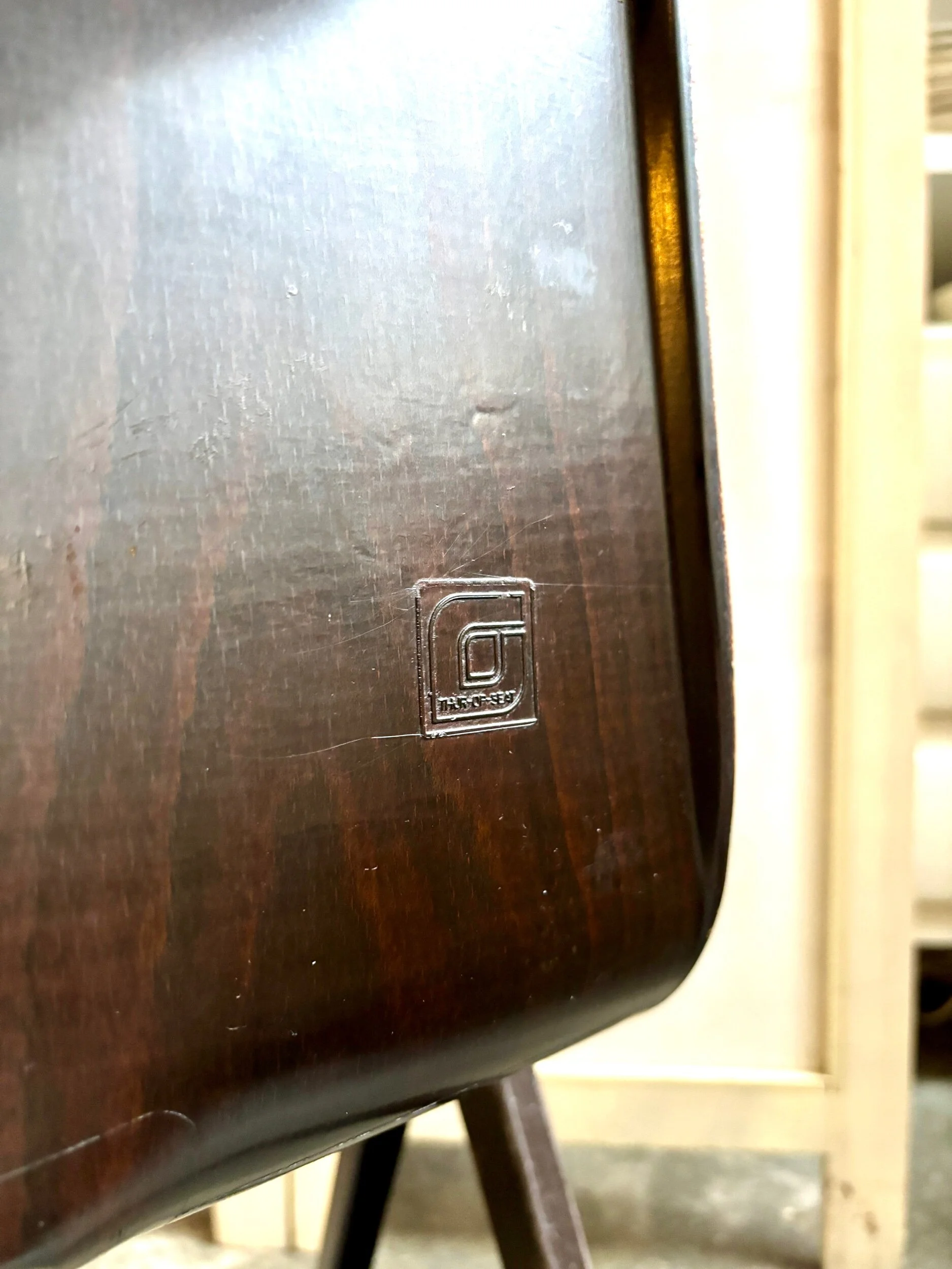 chaise-s22-pagholz-galvanitas-bois-metal-noir-assise-vintage-axs-design-paris-france