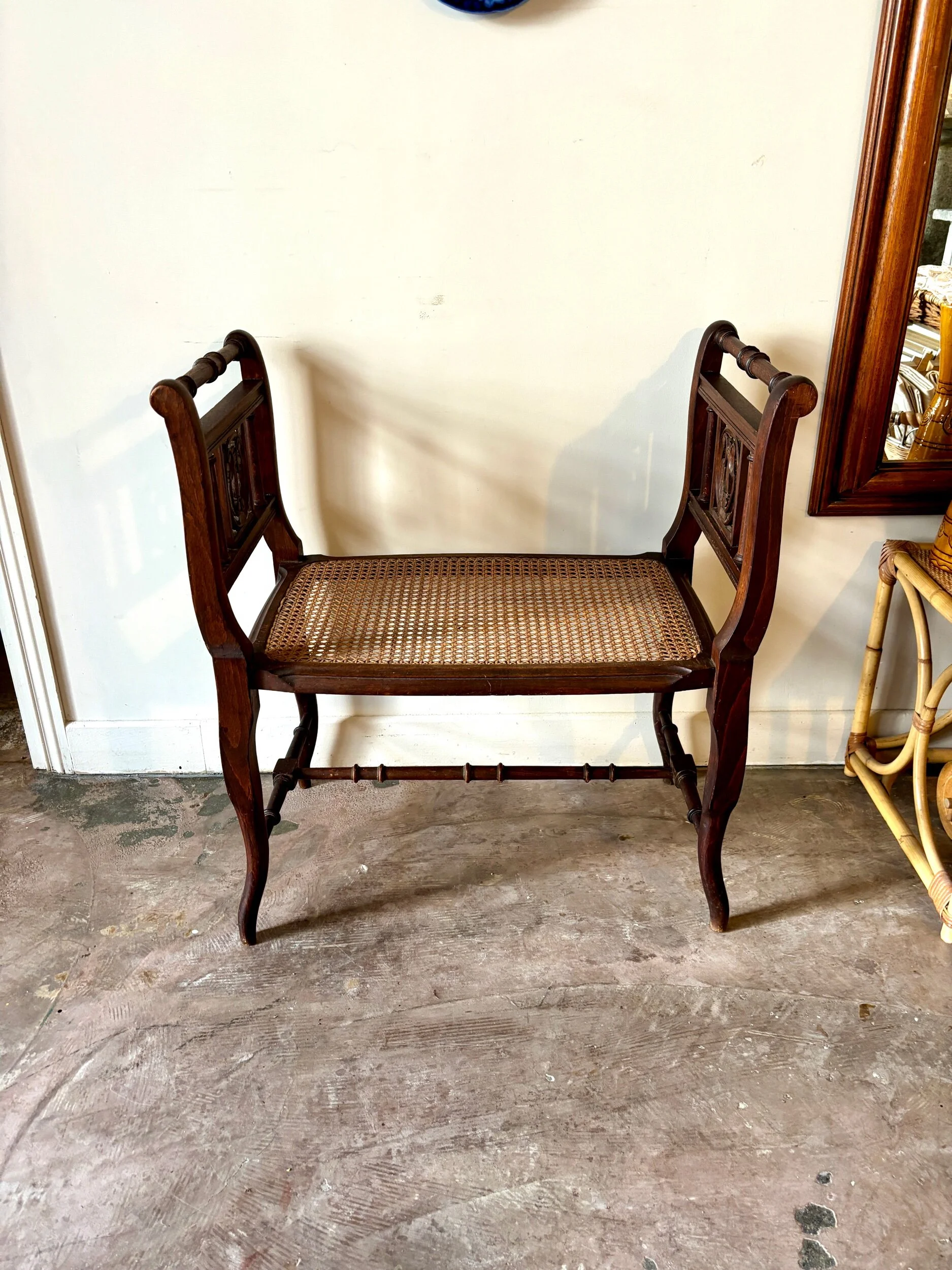 banc-bois-cannage-assise-vintage-axs-design-paris-france