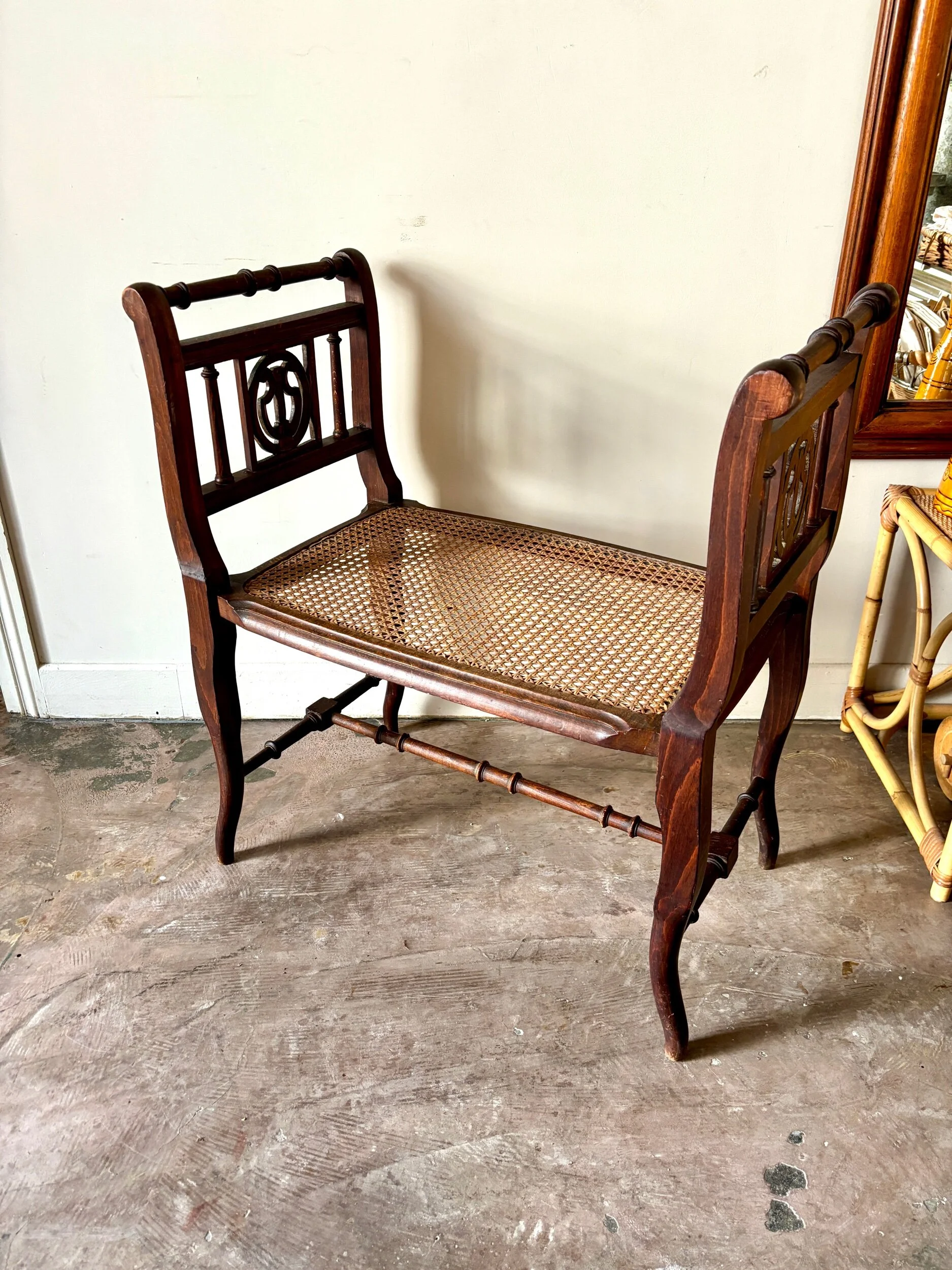 banc-bois-cannage-assise-vintage-axs-design-paris-france