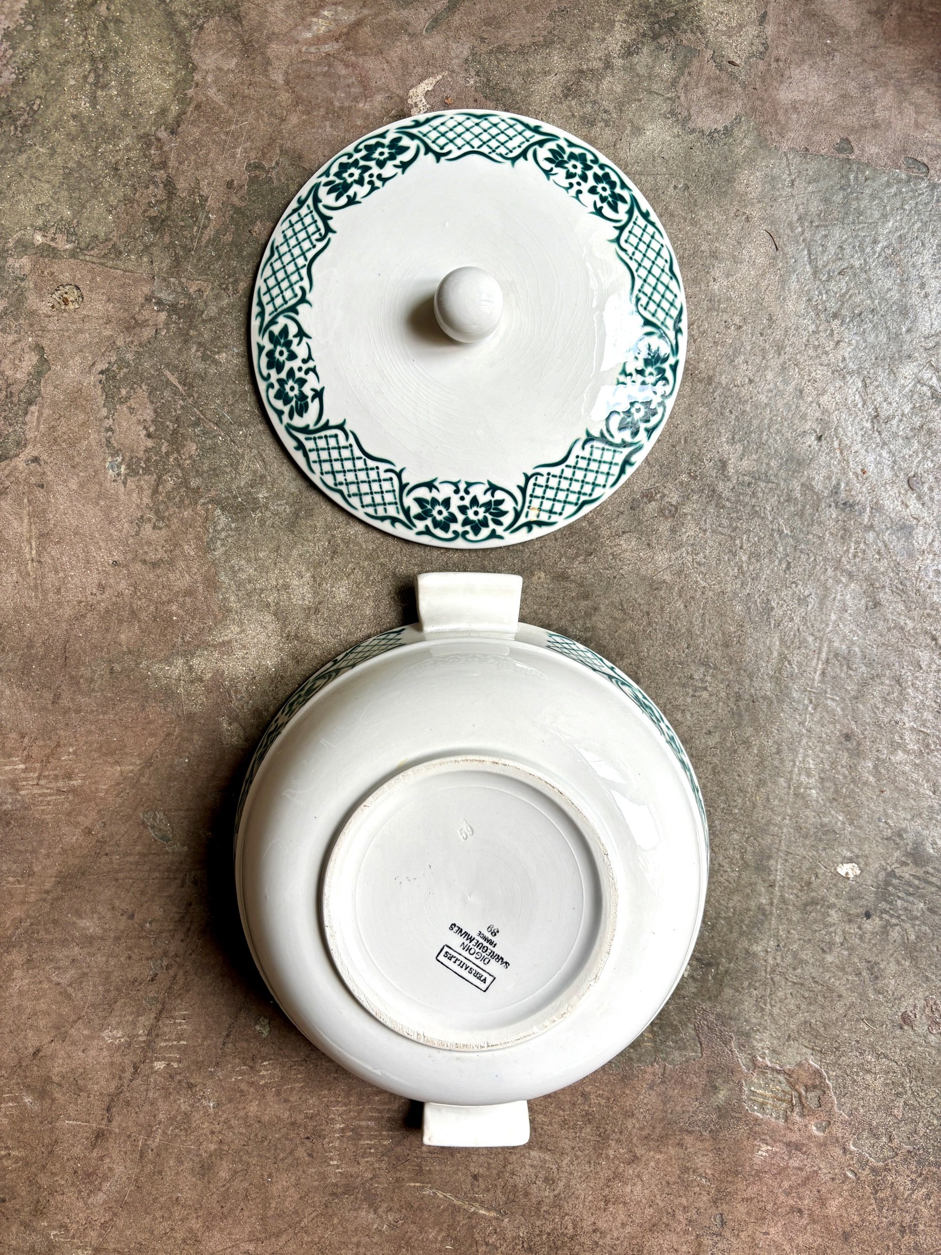 soupiere-digoin-sarreguemines-faience-blanc-vert-vaisselle-vintage-axs-design-paris-france