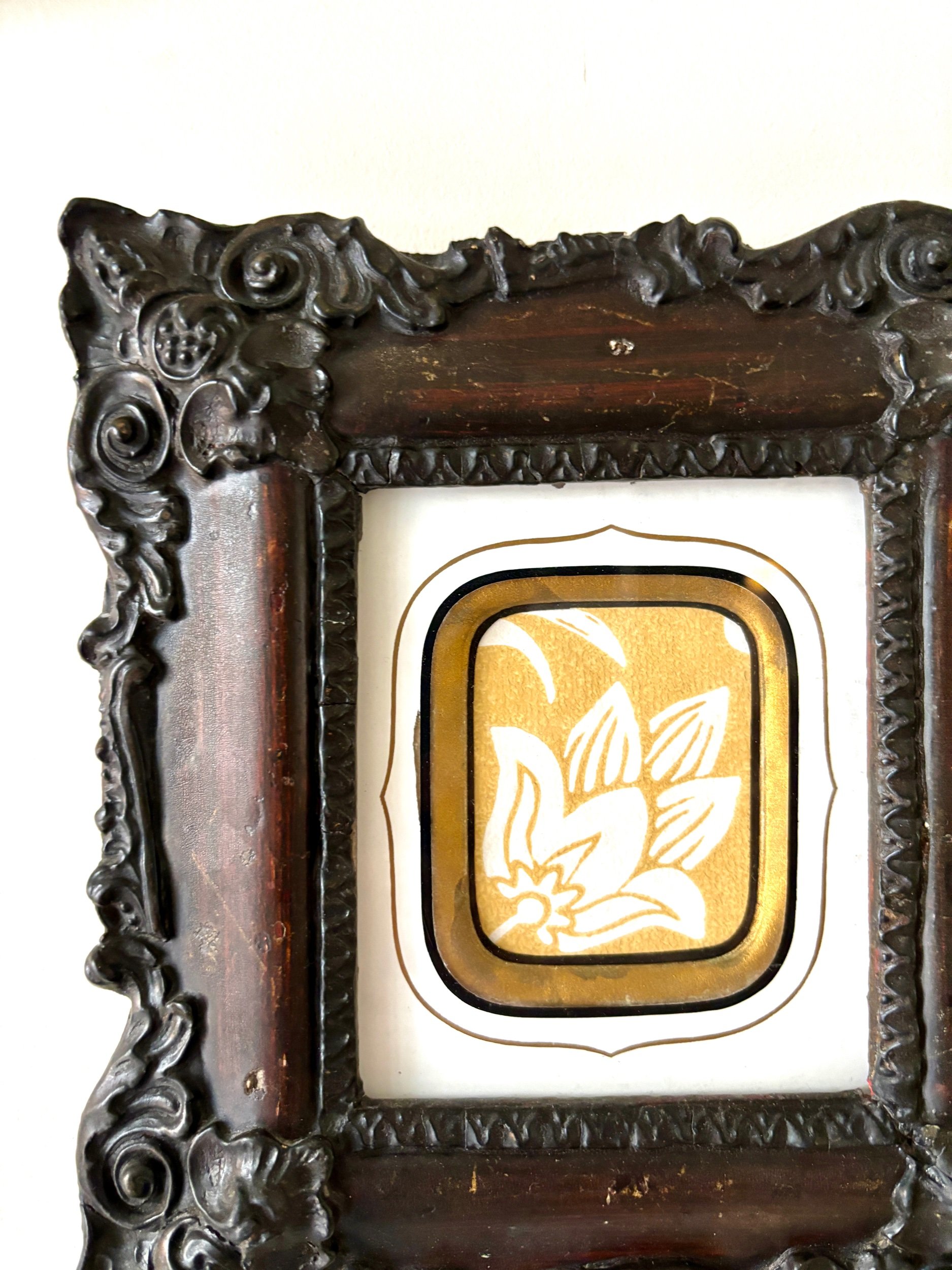 cadre-bois-papier-antoinette-poisson-jaune-art-axs-design-paris-france