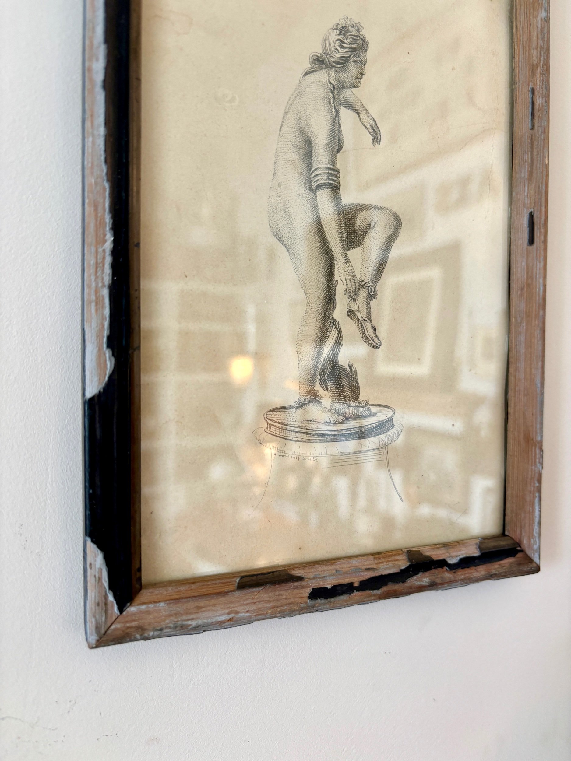 gravure-dessin-femme-noir-blanc-cadre-art-vintage-axs-design-paris-france