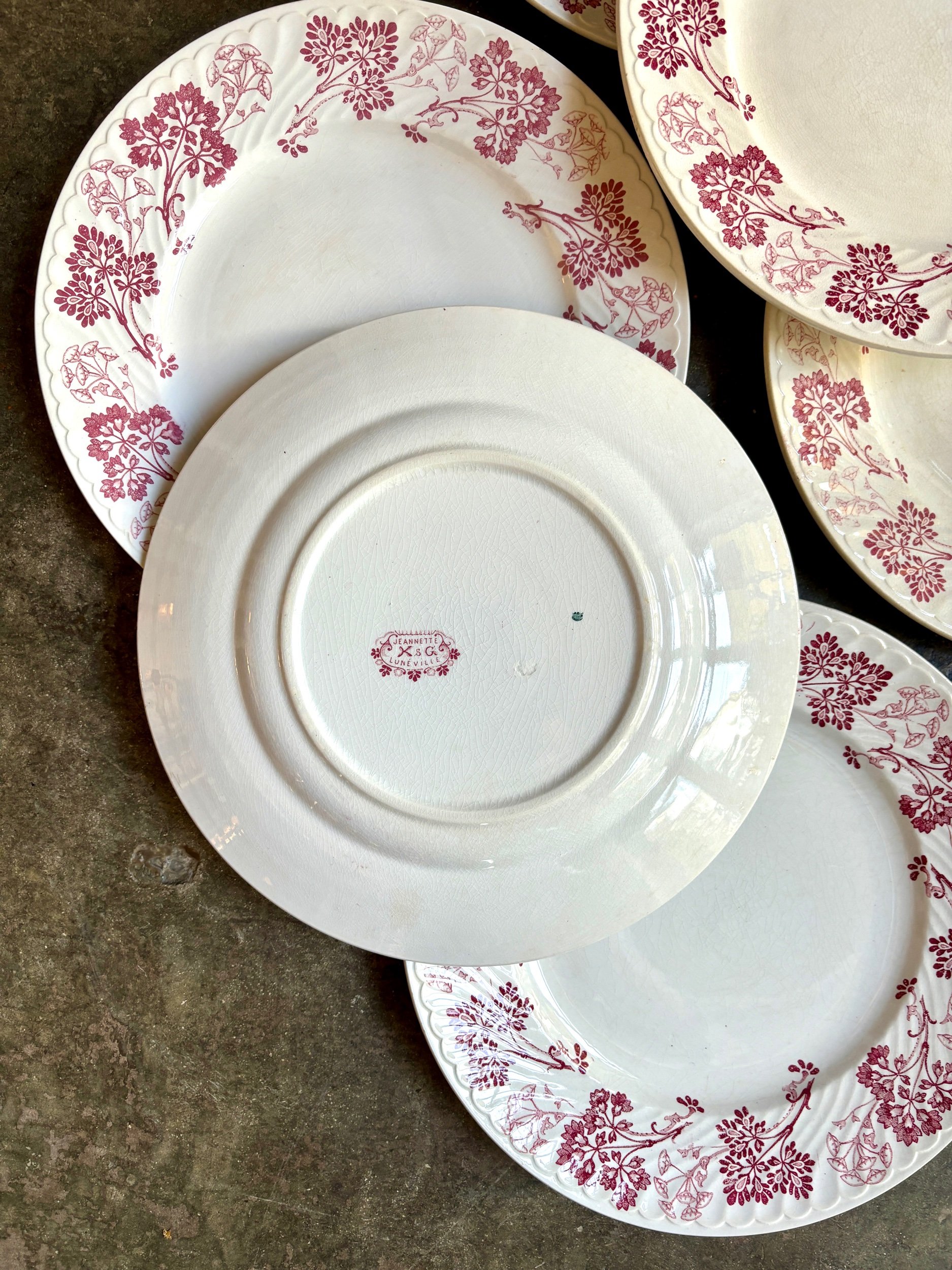 assiettes-plates-luneville-jeannette-blanc-rose-vaisselle-vintage-axs-design-paris-france