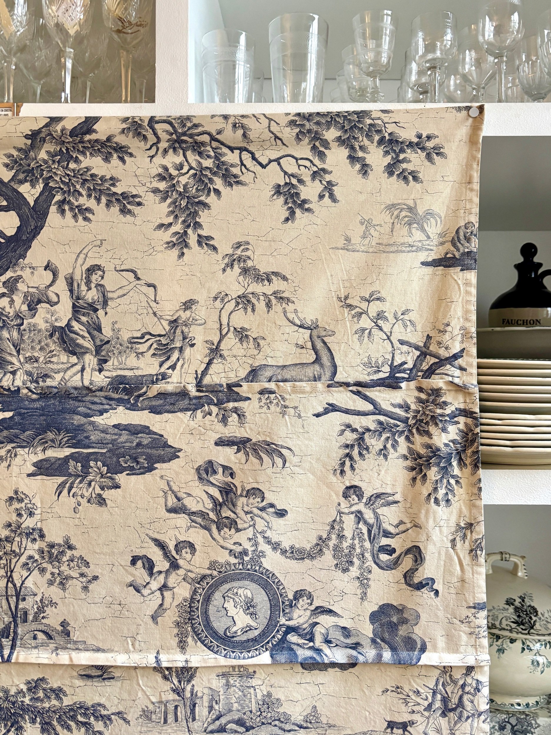 tenture-murale-toile-jouy-bleu-coton-decoration-vintage-axs-design-paris-france