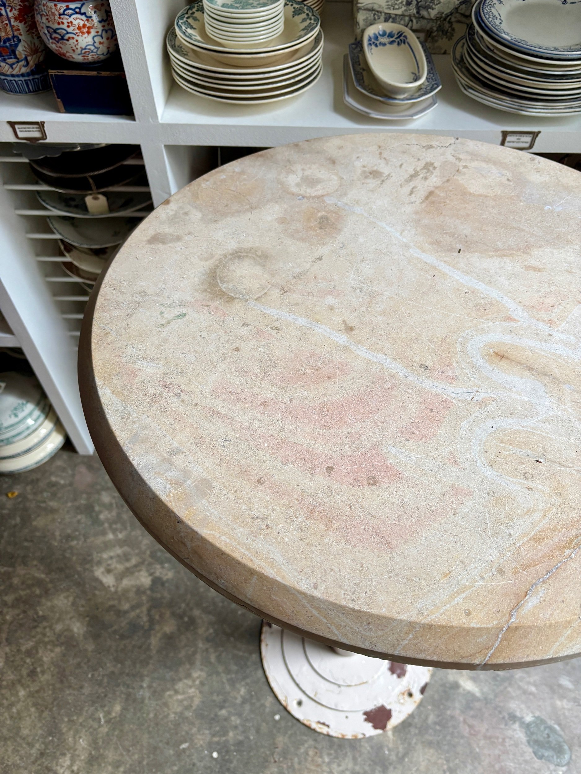 table-haute-mange-debout-pierre-gris-fonte-de-fer-vintage-axs-design-paris-france