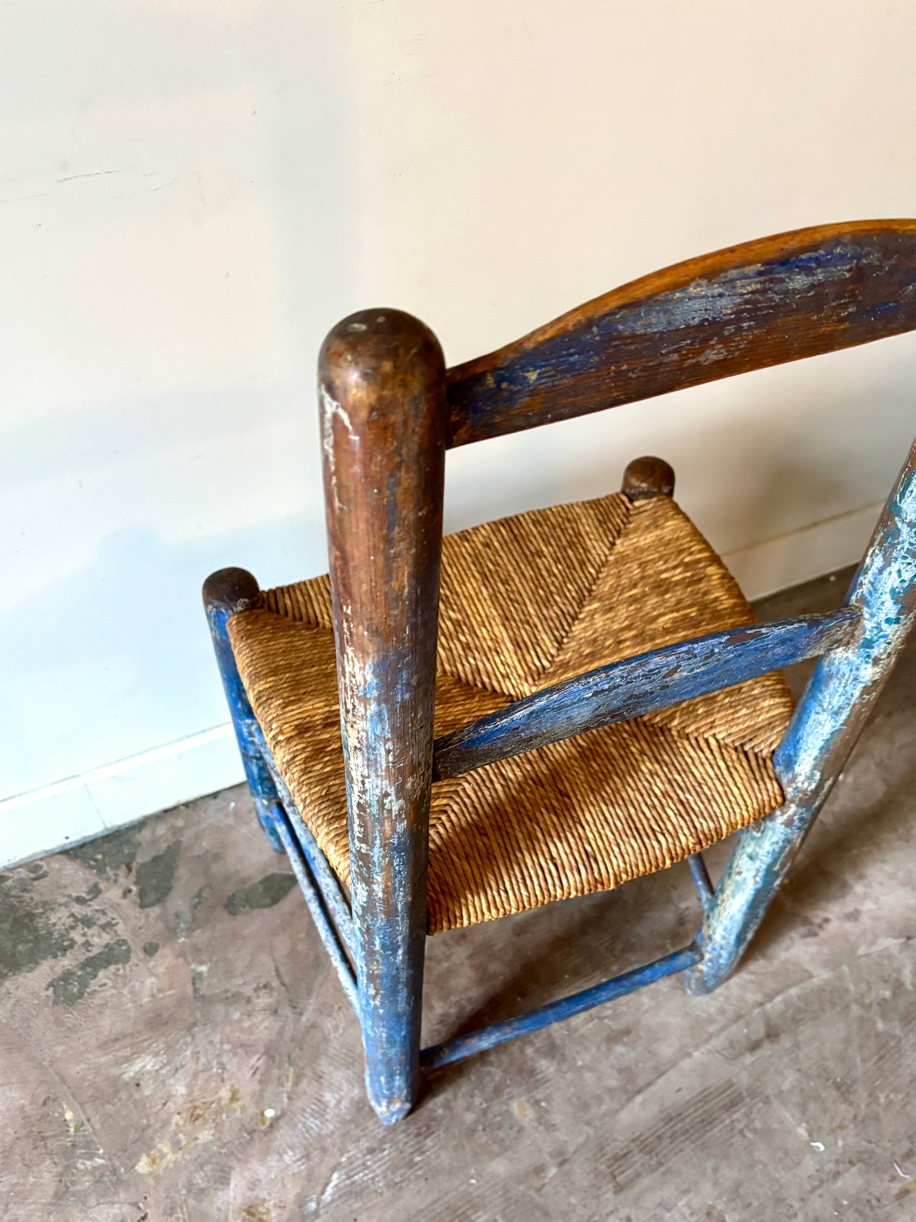chaise-bois-bleu-paille-assise-vintage-axs-design-paris-france