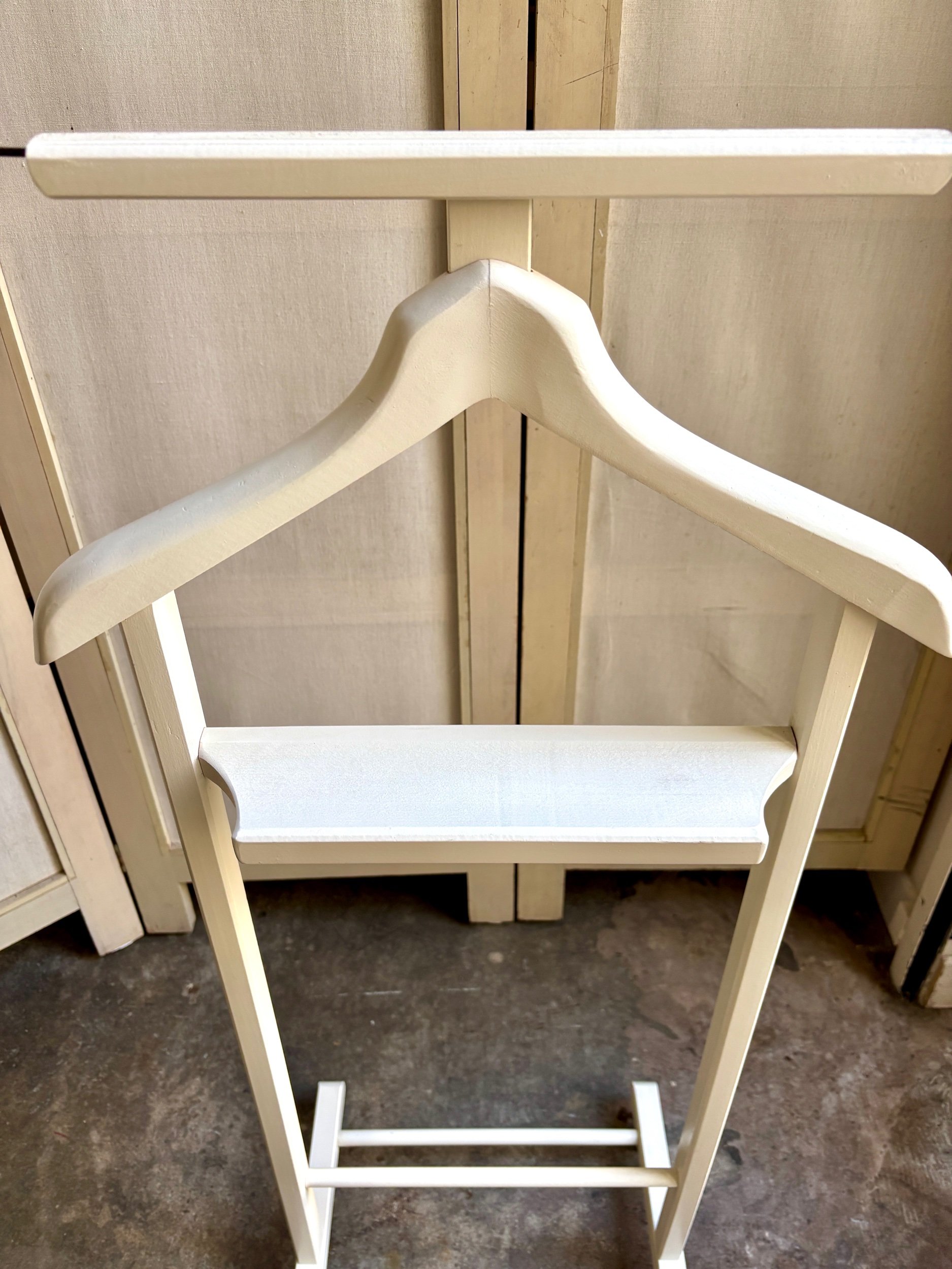 valet-de-chambre-bois-blanc-vintage-axs-design-paris-france