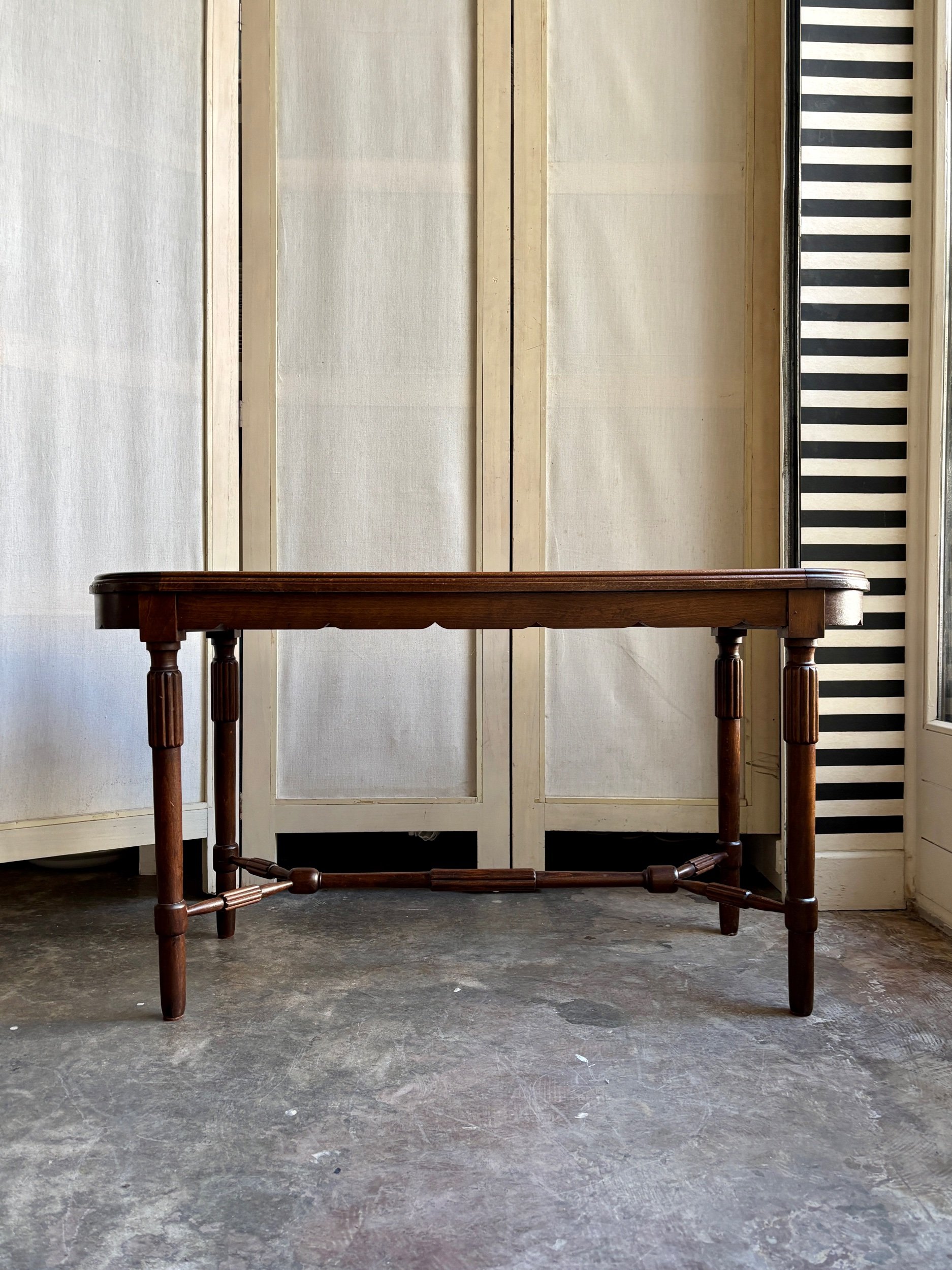 banc-piano-bois-fonce-cannage-assise-vintage-axs-design-paris-france