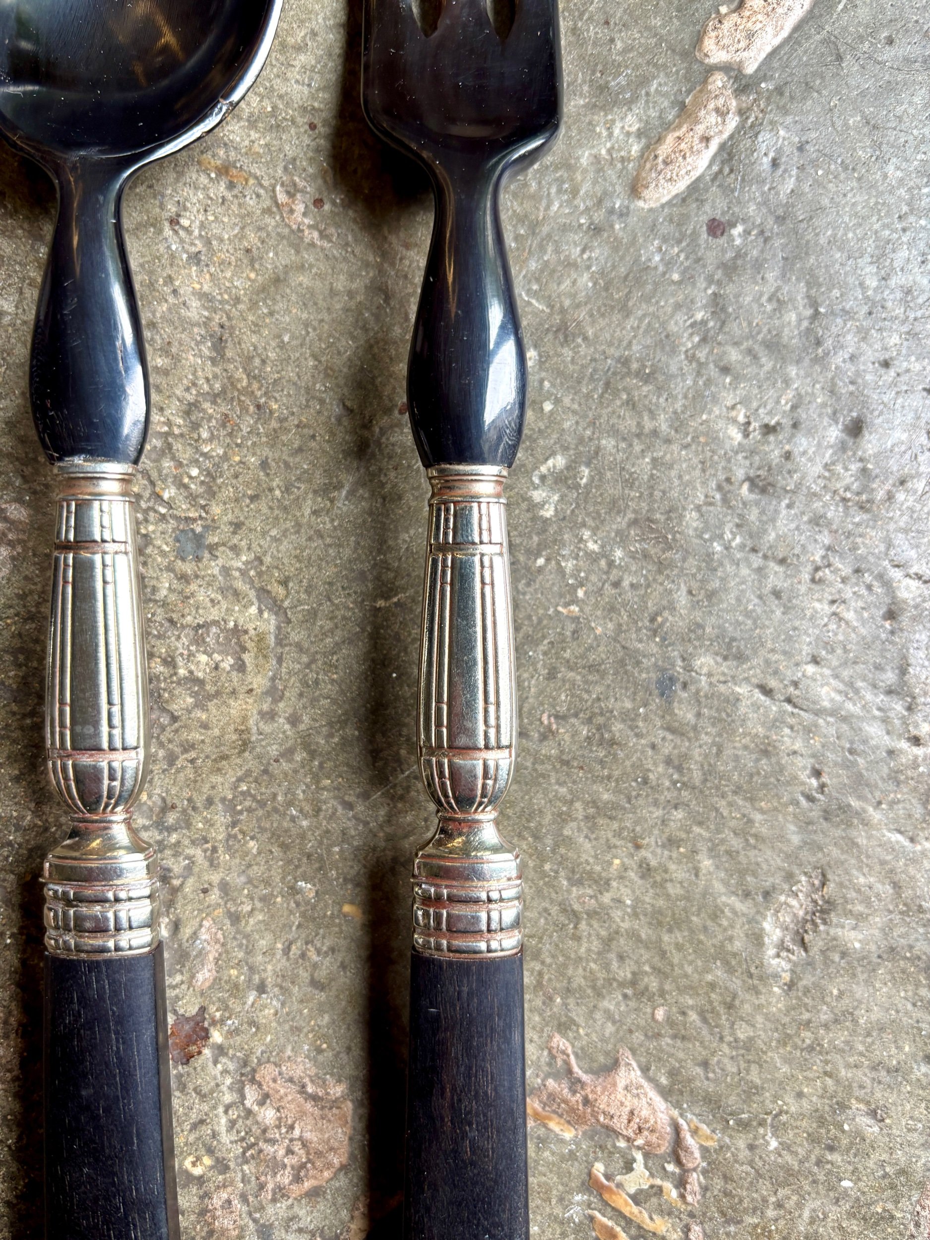 couverts-salade-metal-chrome-ebene-noir-decoration-vintage-classique-axs-design-paris-france