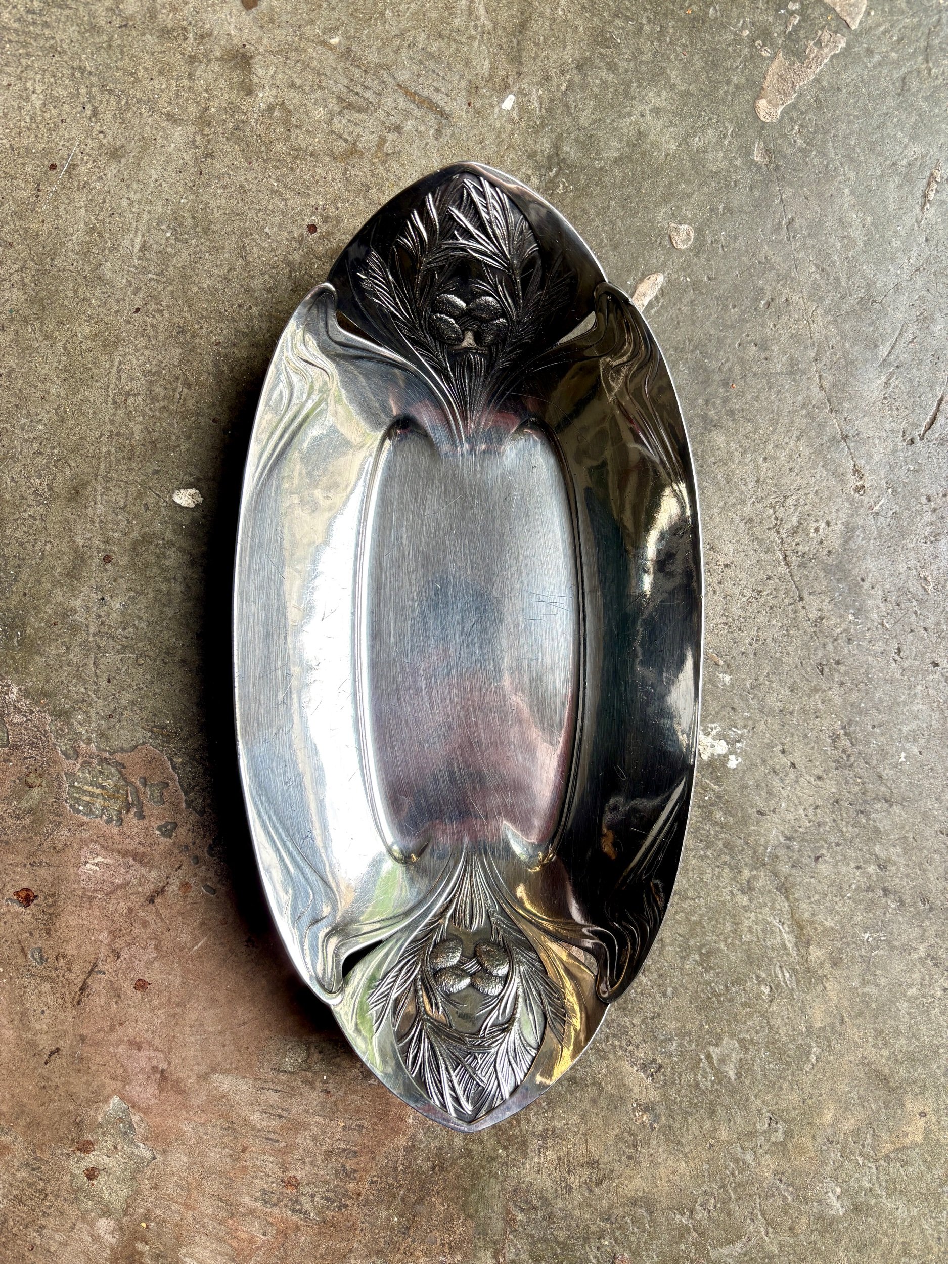 plat-creux-corbeille-christofle-metal-argente-decoration-vintage-classique-axs-design-paris-france