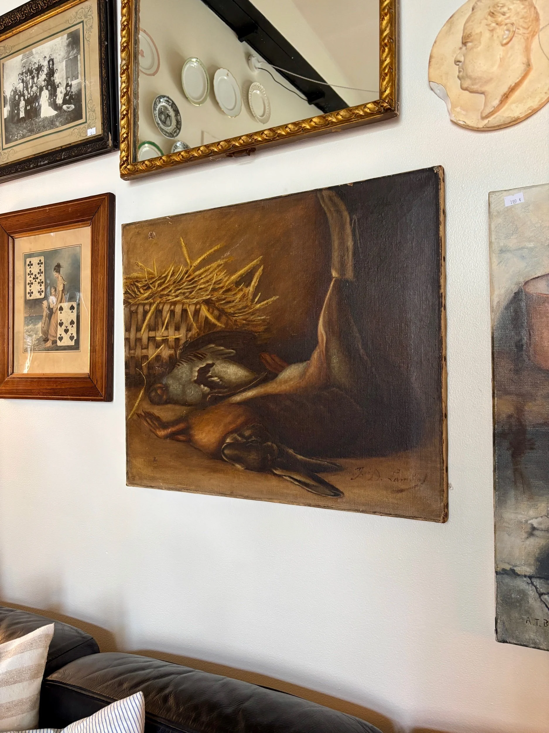 nature-morte-peinture-huile-toile-lievre-pigeon-art-decoration-vintage-axs-design-paris-france