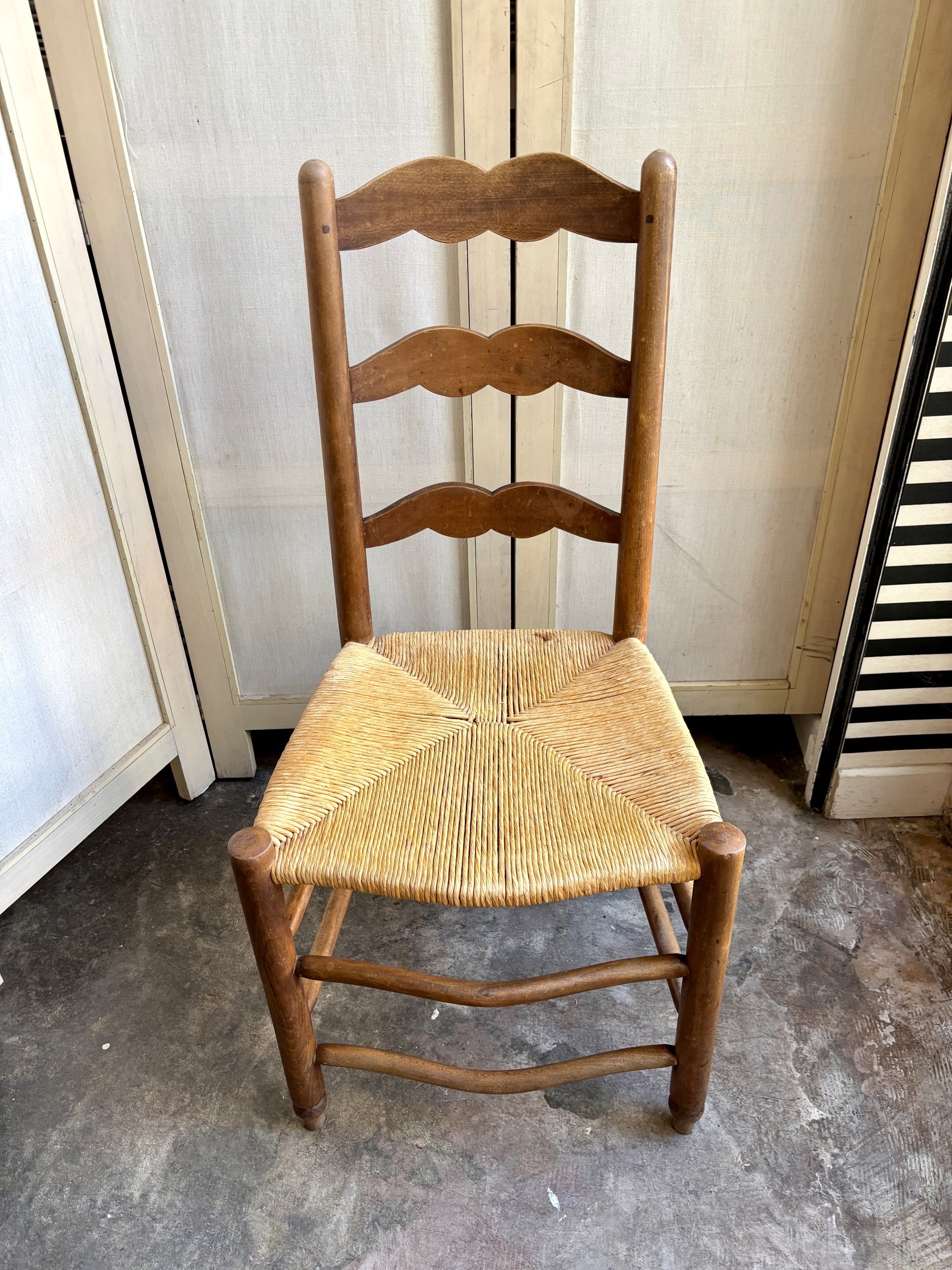 chaise-povencale-bois-paille-assise-vintage-axs-design-paris-france