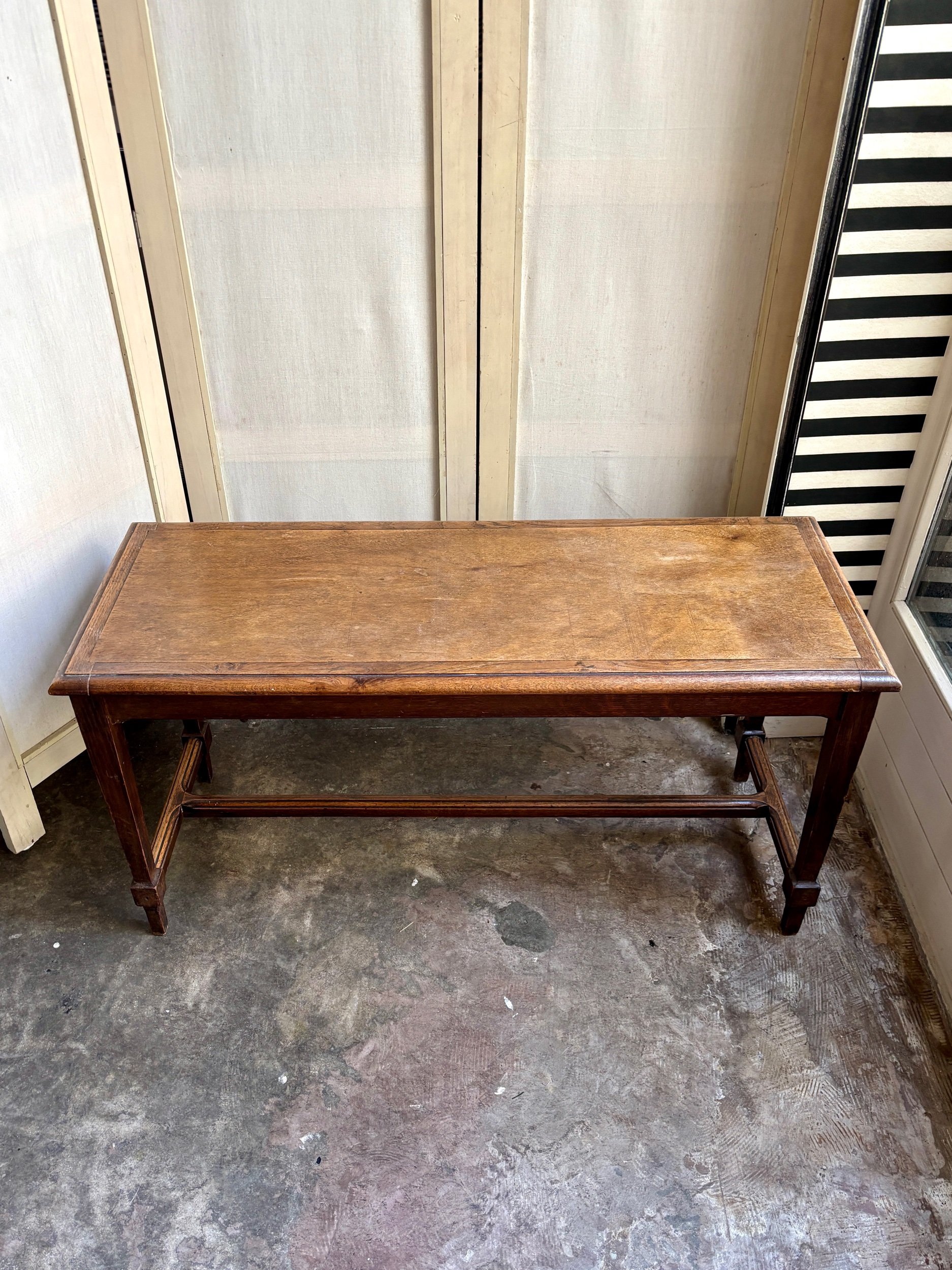 banc-bois-fonce-assise-vintage-axs-design-paris-france