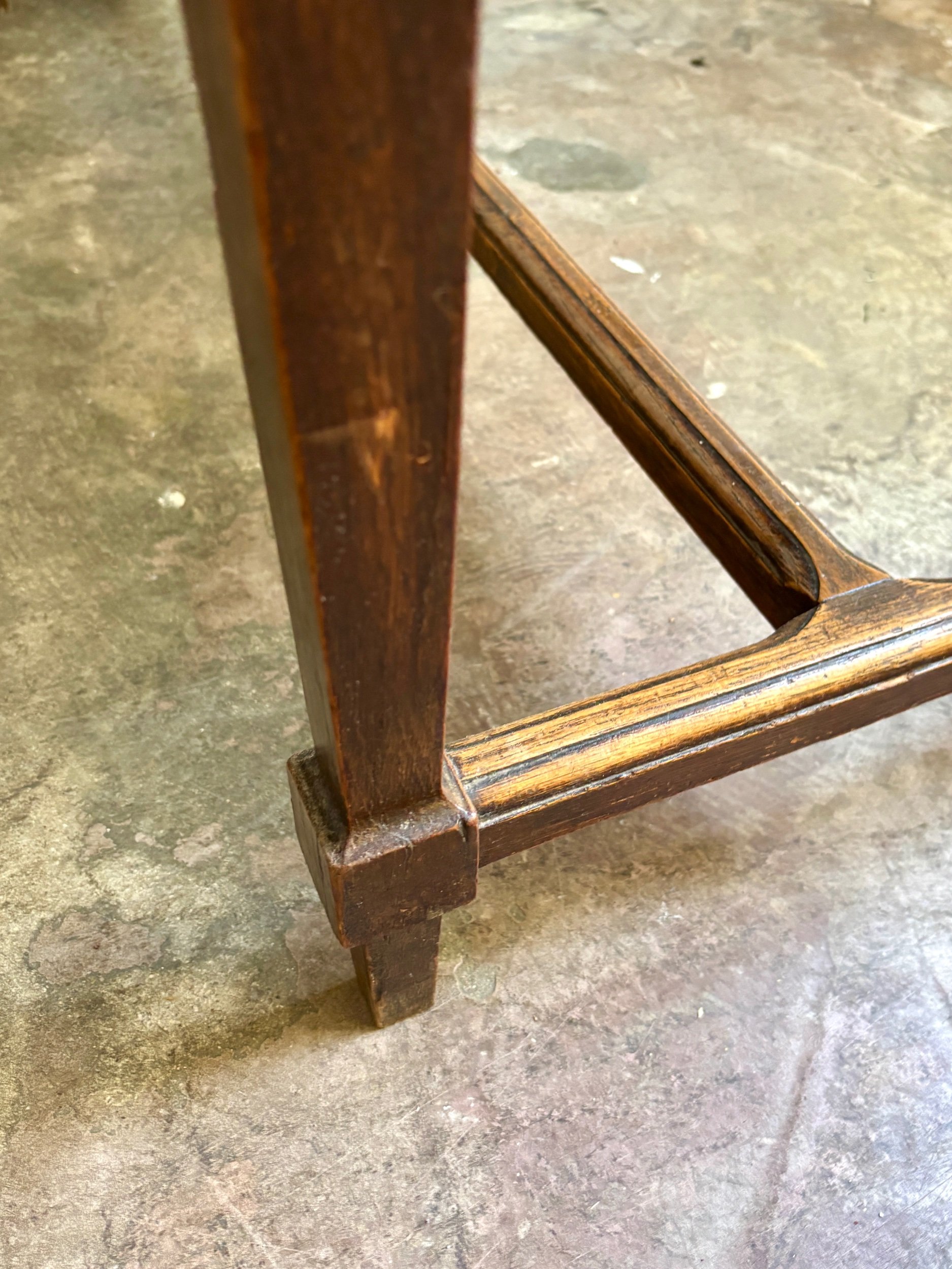 banc-bois-fonce-assise-vintage-axs-design-paris-france