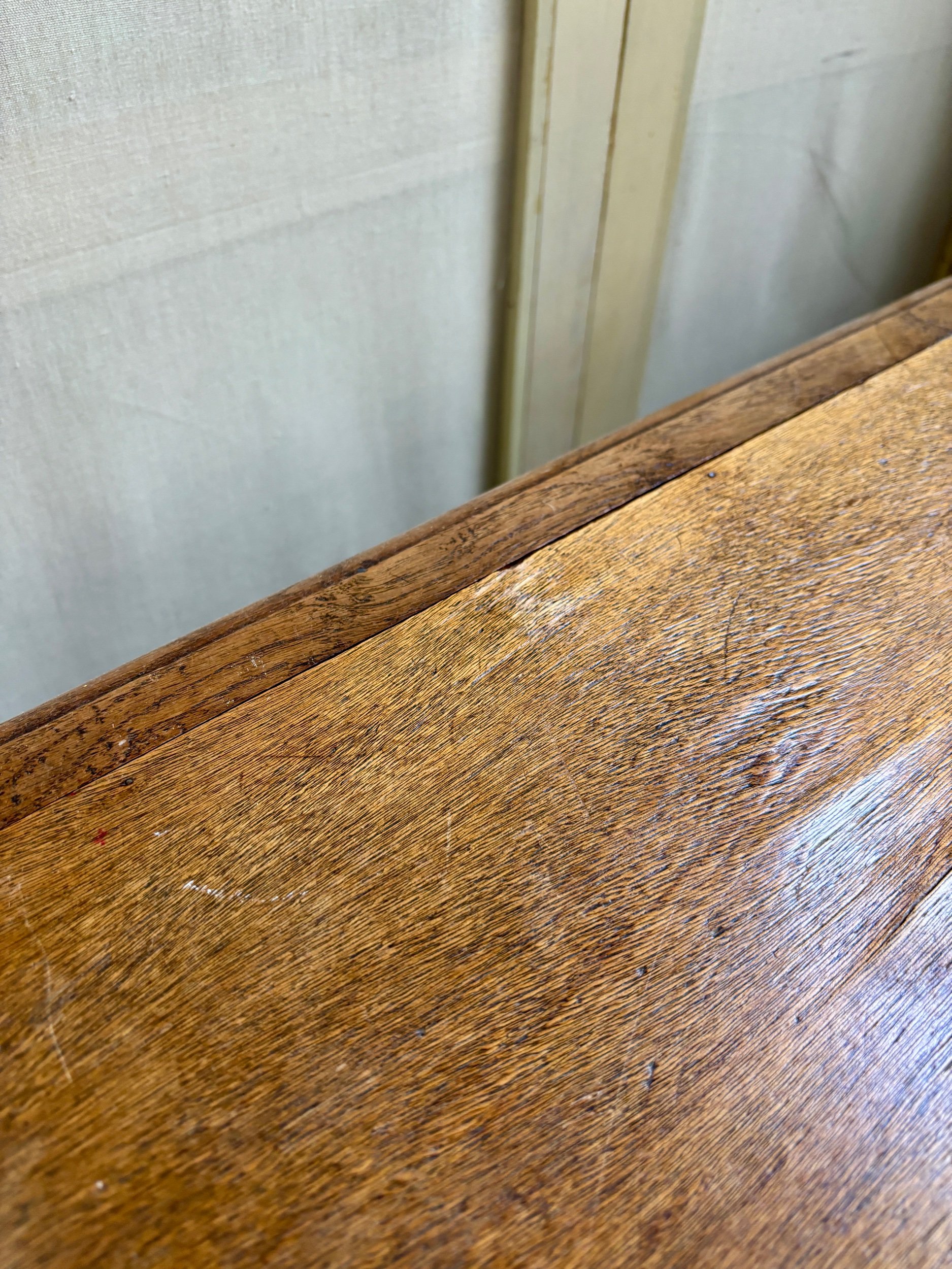 banc-bois-fonce-assise-vintage-axs-design-paris-france