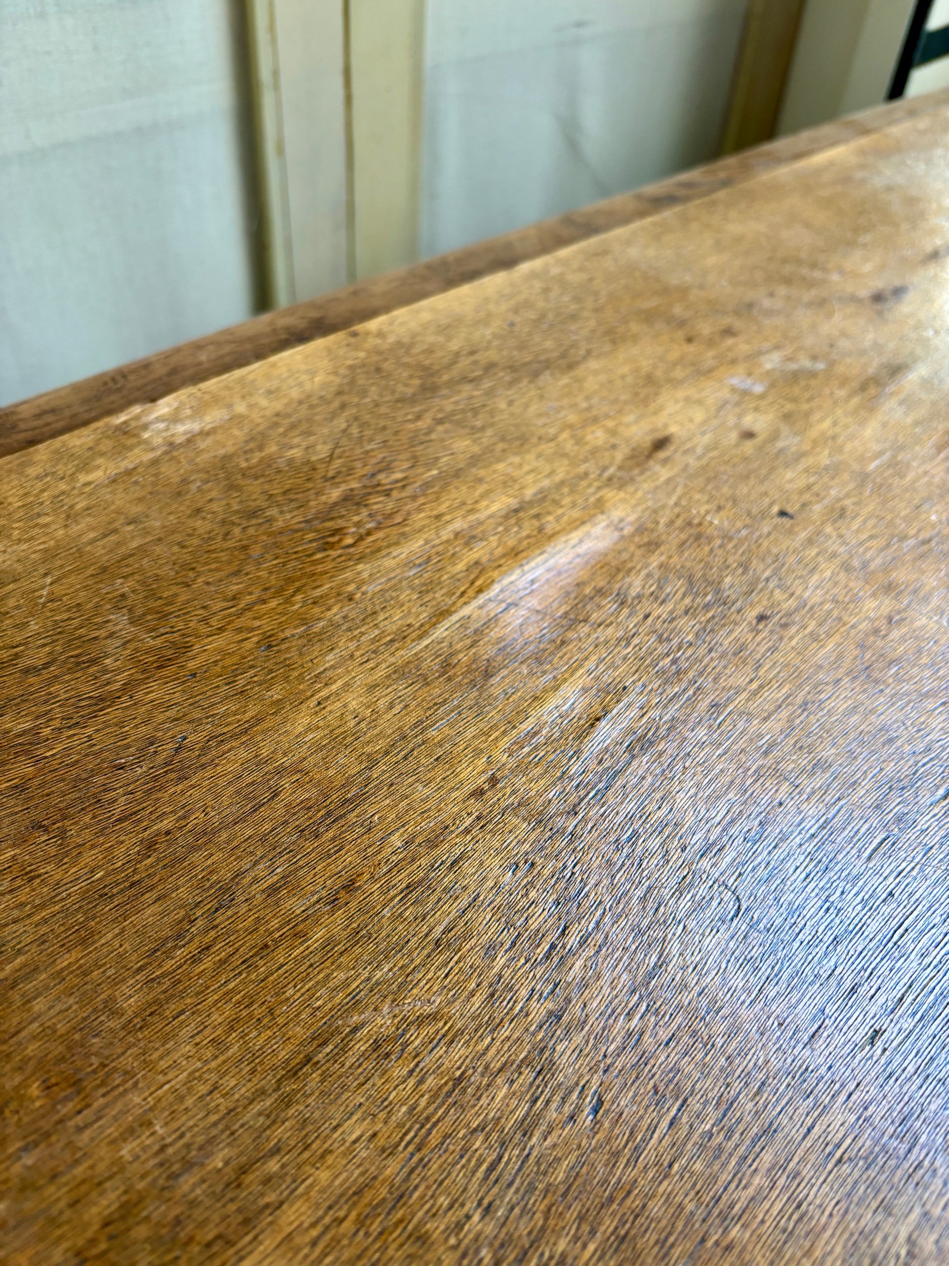 banc-bois-fonce-assise-vintage-axs-design-paris-france