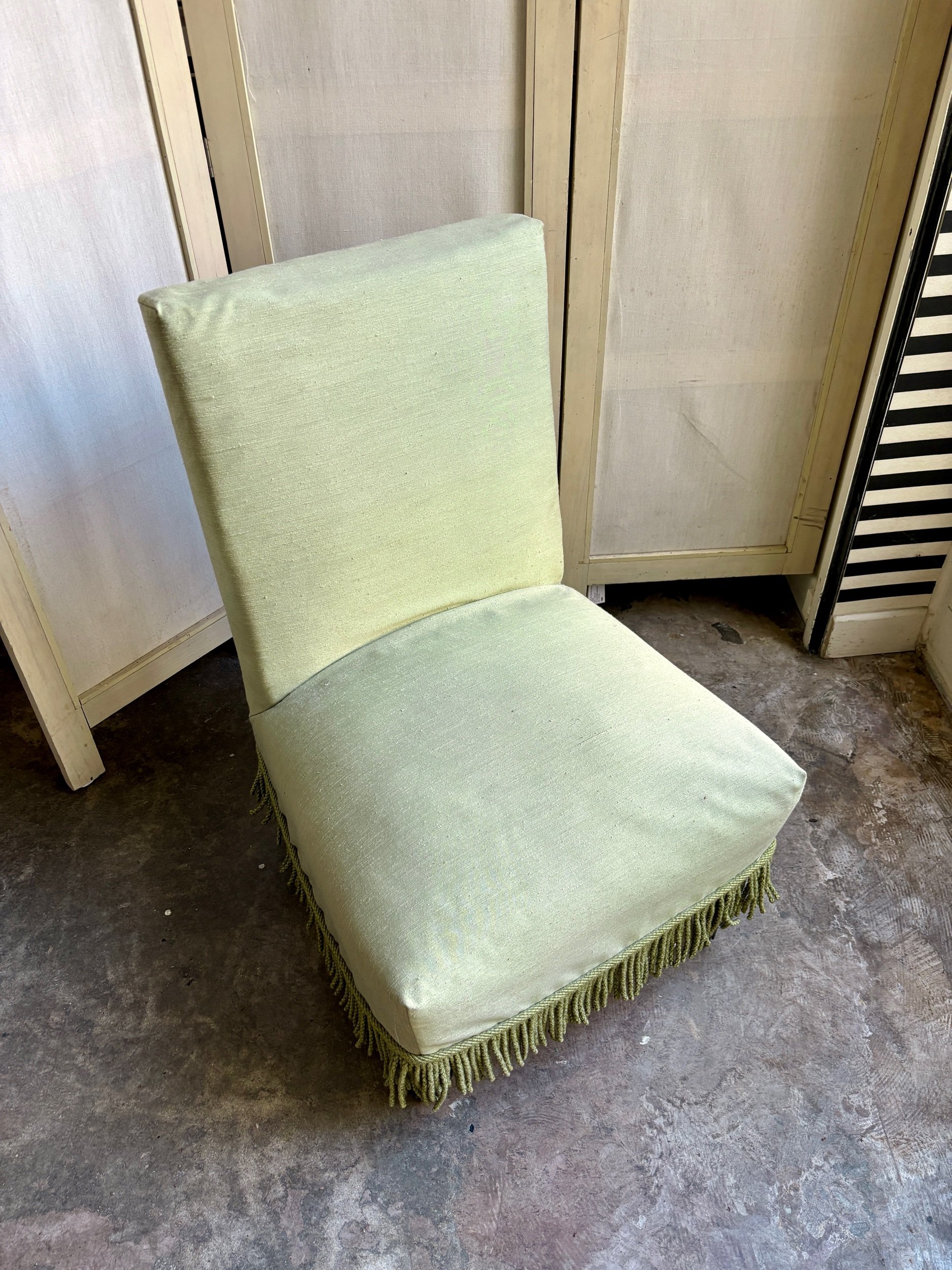 chauffeuse-fauteuil-coton-vert-bois-noir-assise-vintage-axs-design-paris-france