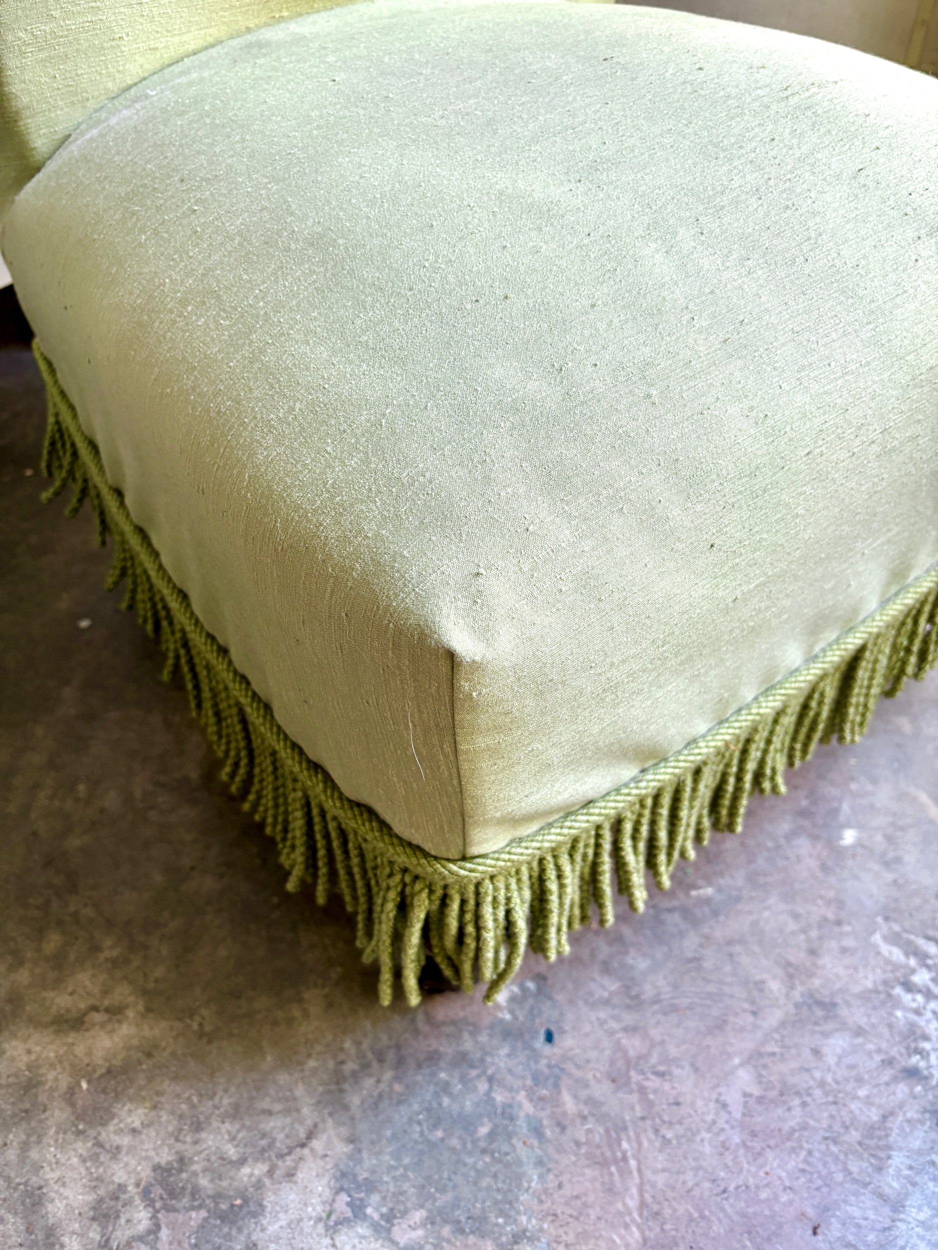 chauffeuse-fauteuil-coton-vert-bois-noir-assise-vintage-axs-design-paris-france