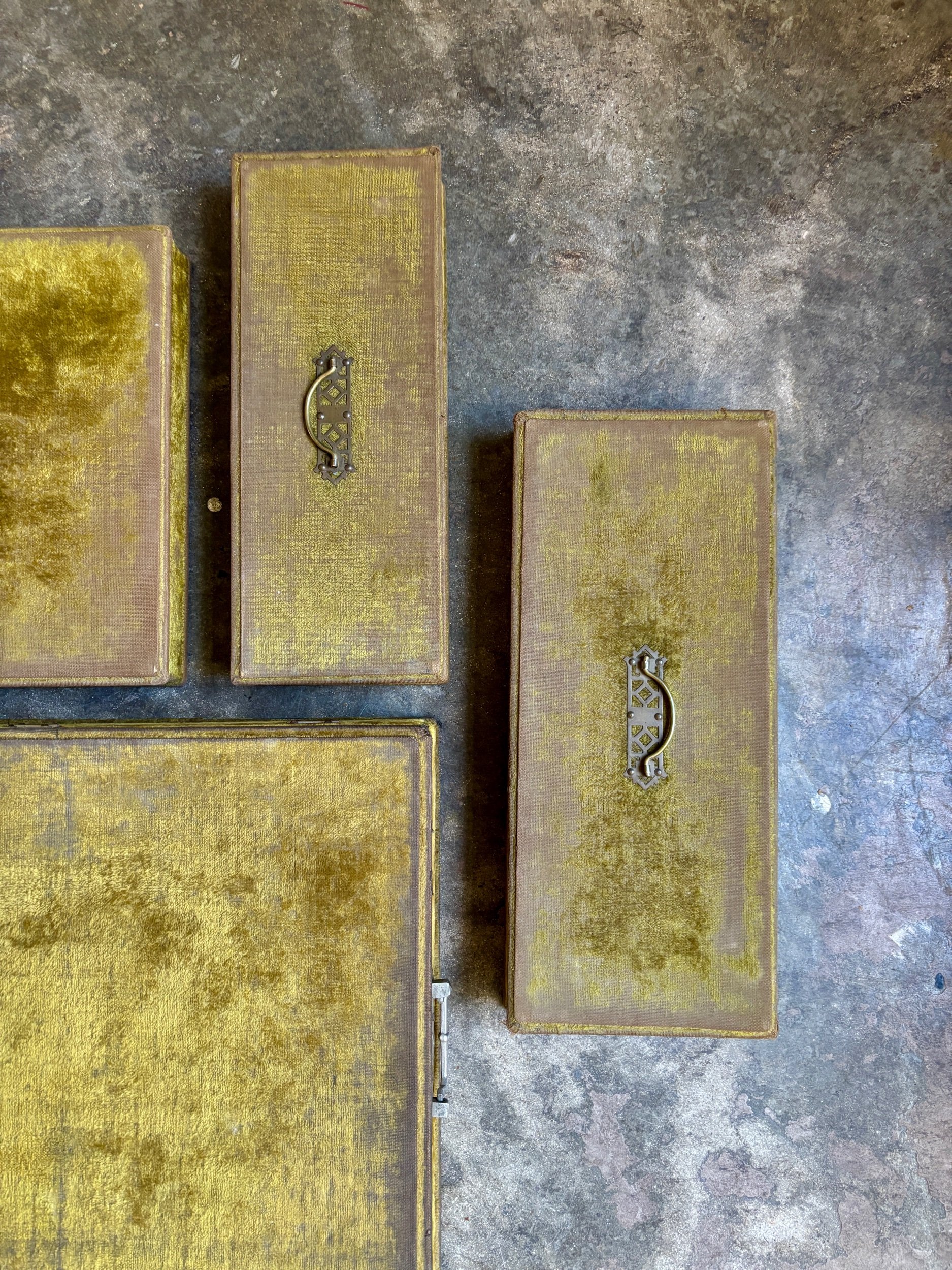 menagere-couverts-metal-argent-ebene-bois-fourchette-cuillere-louche-couteau-vintage-vaisselle-axs-design-paris-france