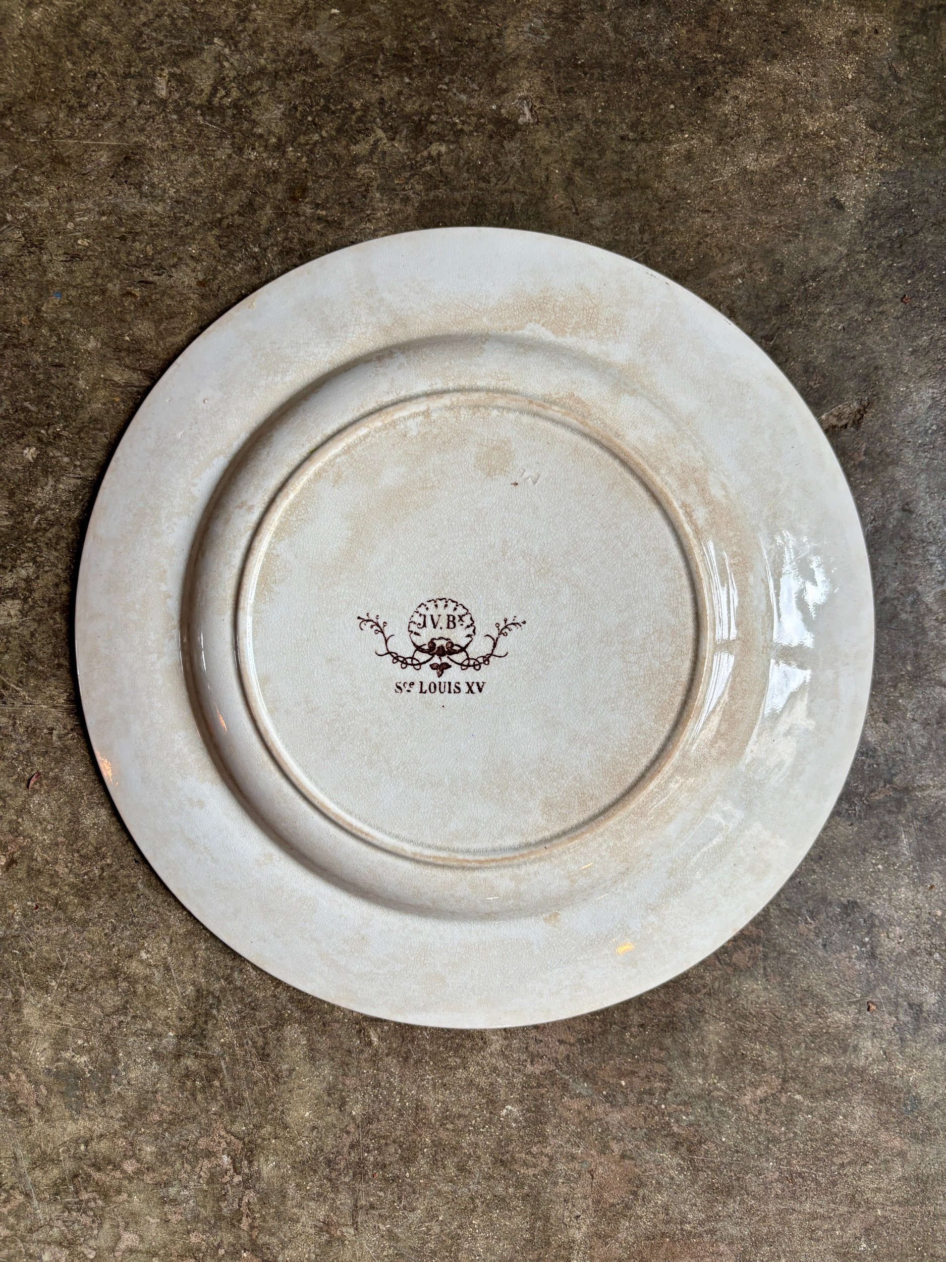 petit-plat-rond-jules-vieillard-bordeaux-terre-fer-marron-vaisselle-vintage-axs-design-paris-france