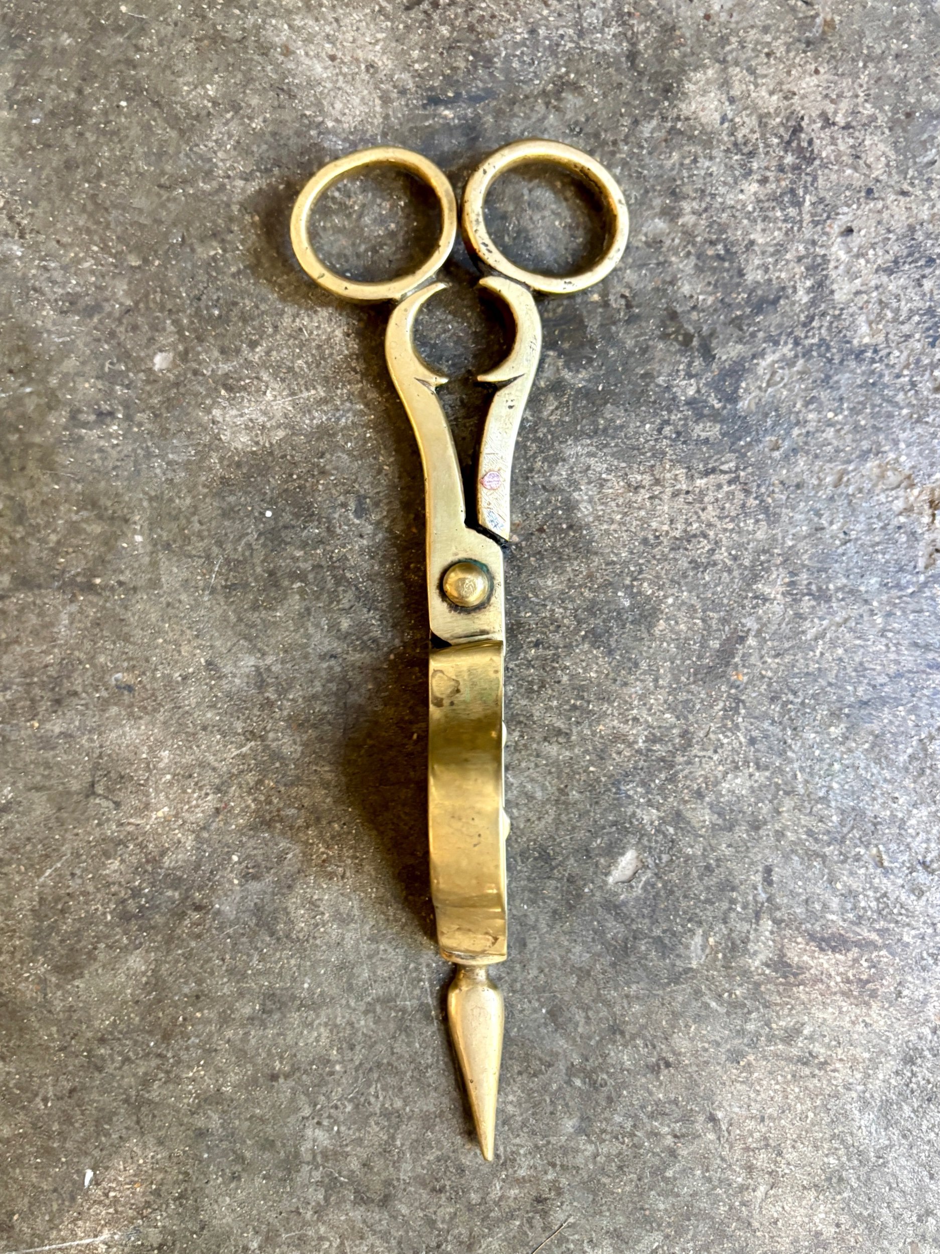 mouchette-3-ciseaux-bougie-laiton-decoration-classique-vintage-axs-design-paris-france