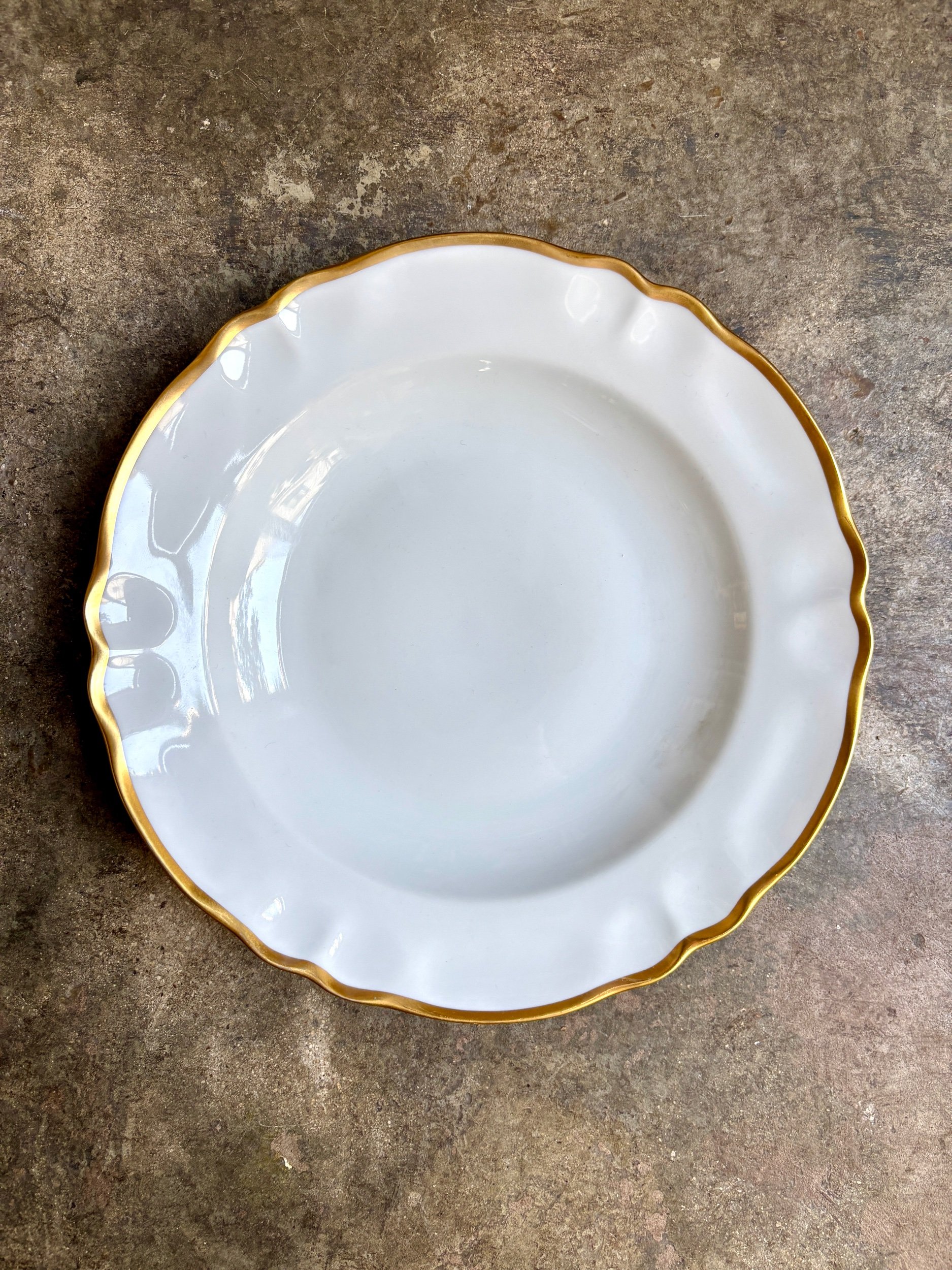 assiette-creuse-porcelaine-limoges-blanc-dore-vaisselle-vintage-axs-design-paris-france