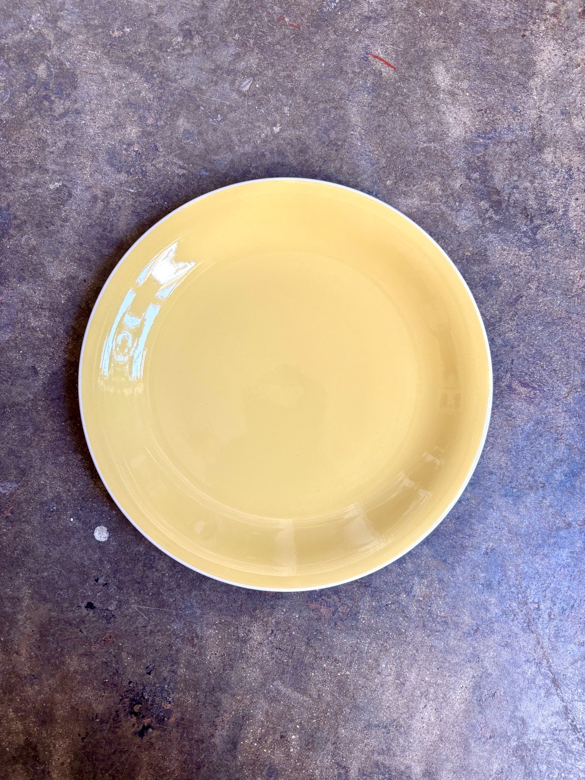 assiette-plate-faience-villeroy-boch-jaune-blanc-vaisselle-vintage-axs-design-paris-france