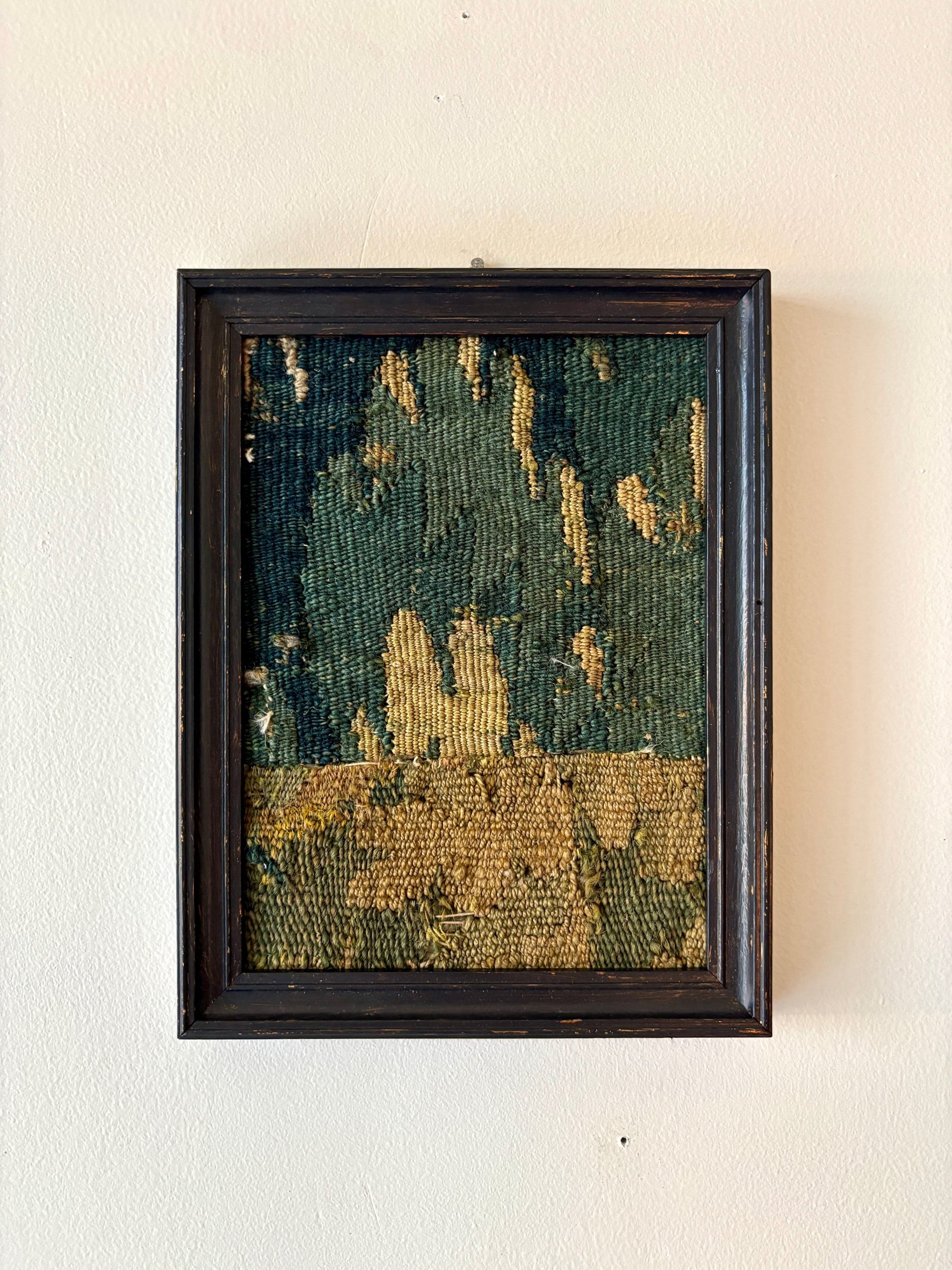 cadre-bois-moulure-noir-dore-tapisserie-aubusson-16-vert-beige-antique-decoration-axs-design-paris-france