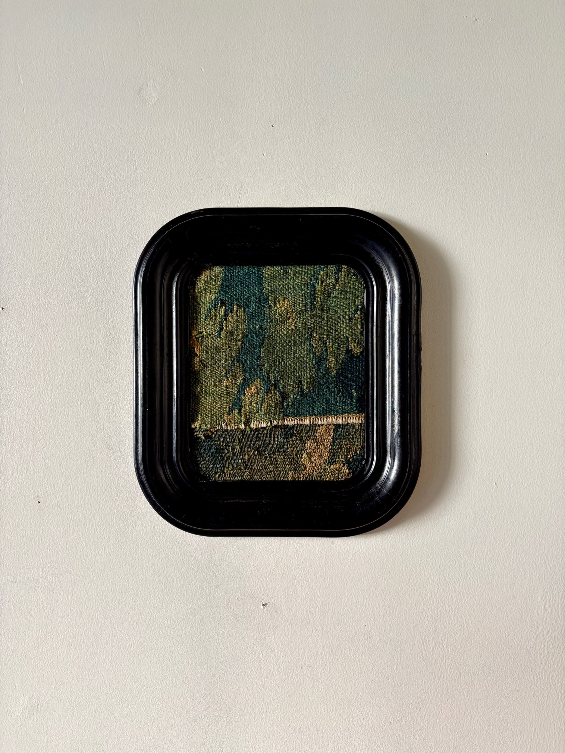 cadre-bois-moulure-noir-17-tapisserie-aubusson-vert-beige-antique-decoration-axs-design-paris-france