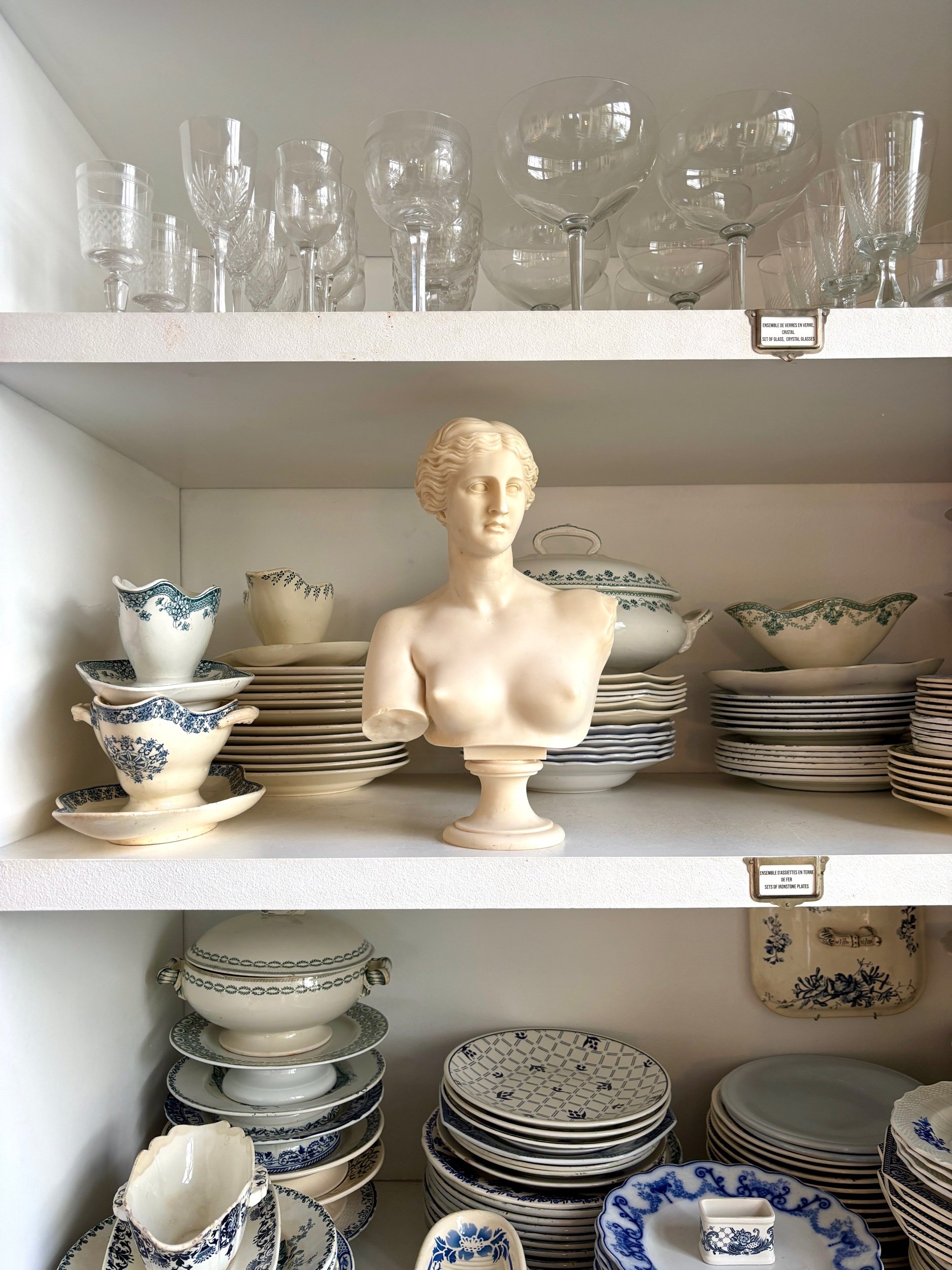 buste-venus-piedouche-resine-beige-art-vintage-axs-design-paris-france