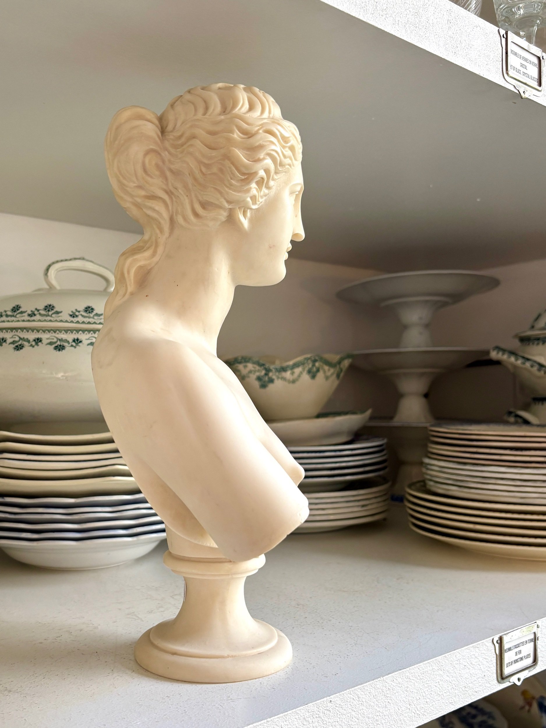 buste-venus-piedouche-resine-beige-art-vintage-axs-design-paris-france