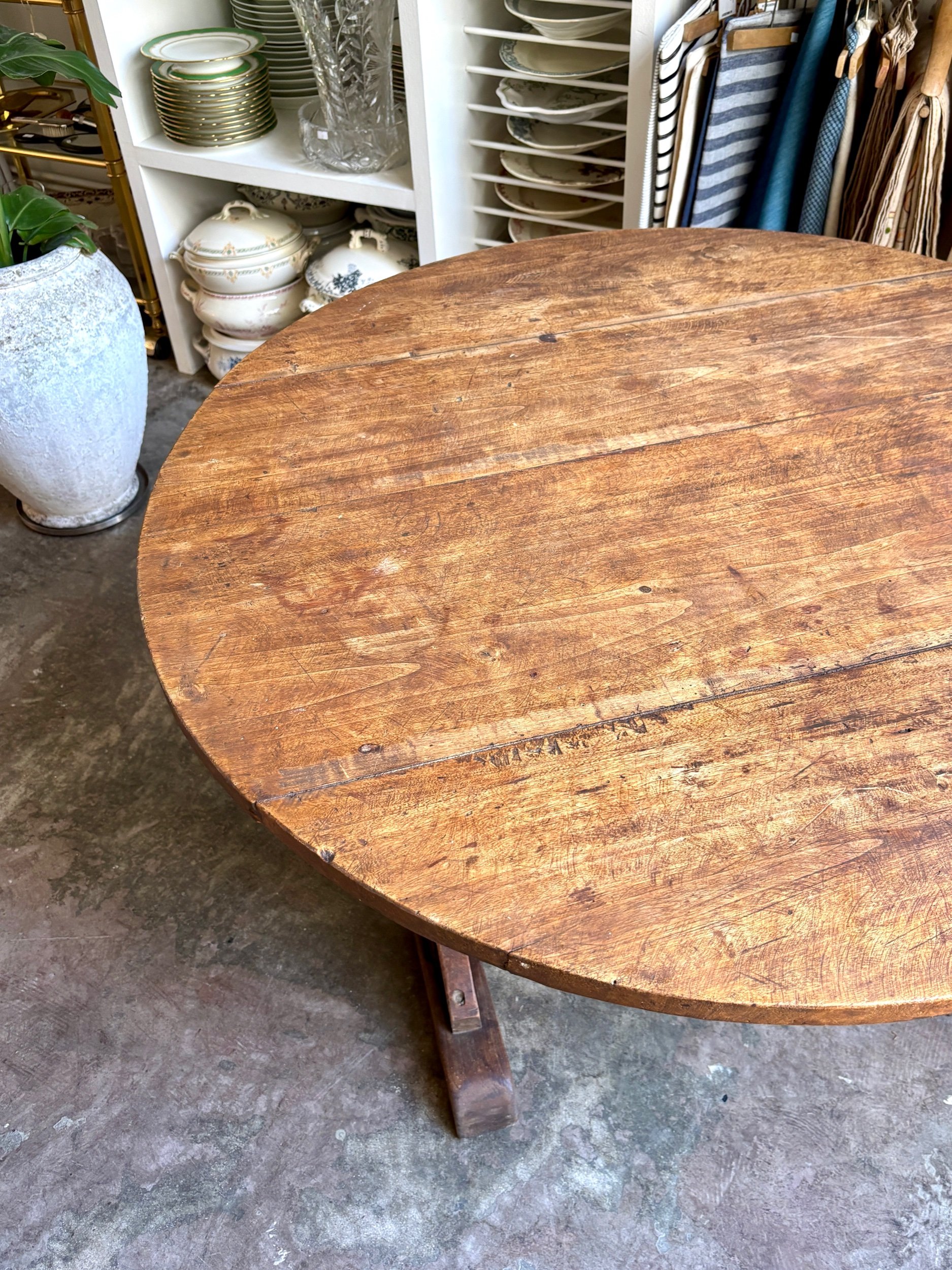 table-vigneron-bois-fonce-meuble-vintage-axs-design-paris-france
