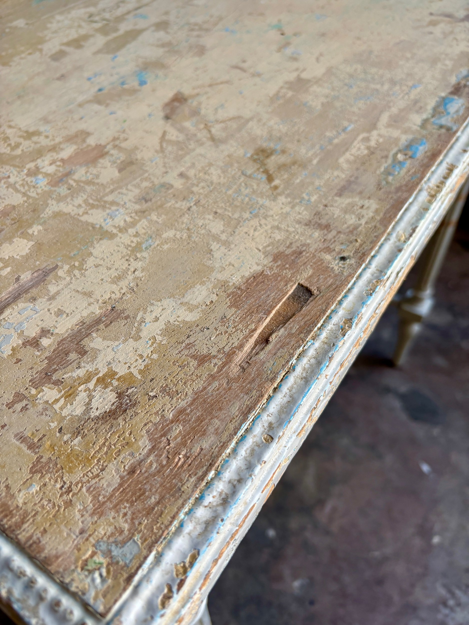 table-appoint-bureau-1-tiroir-bois-gris-patine-meuble-decoration-vintage-axs-design-paris-france
