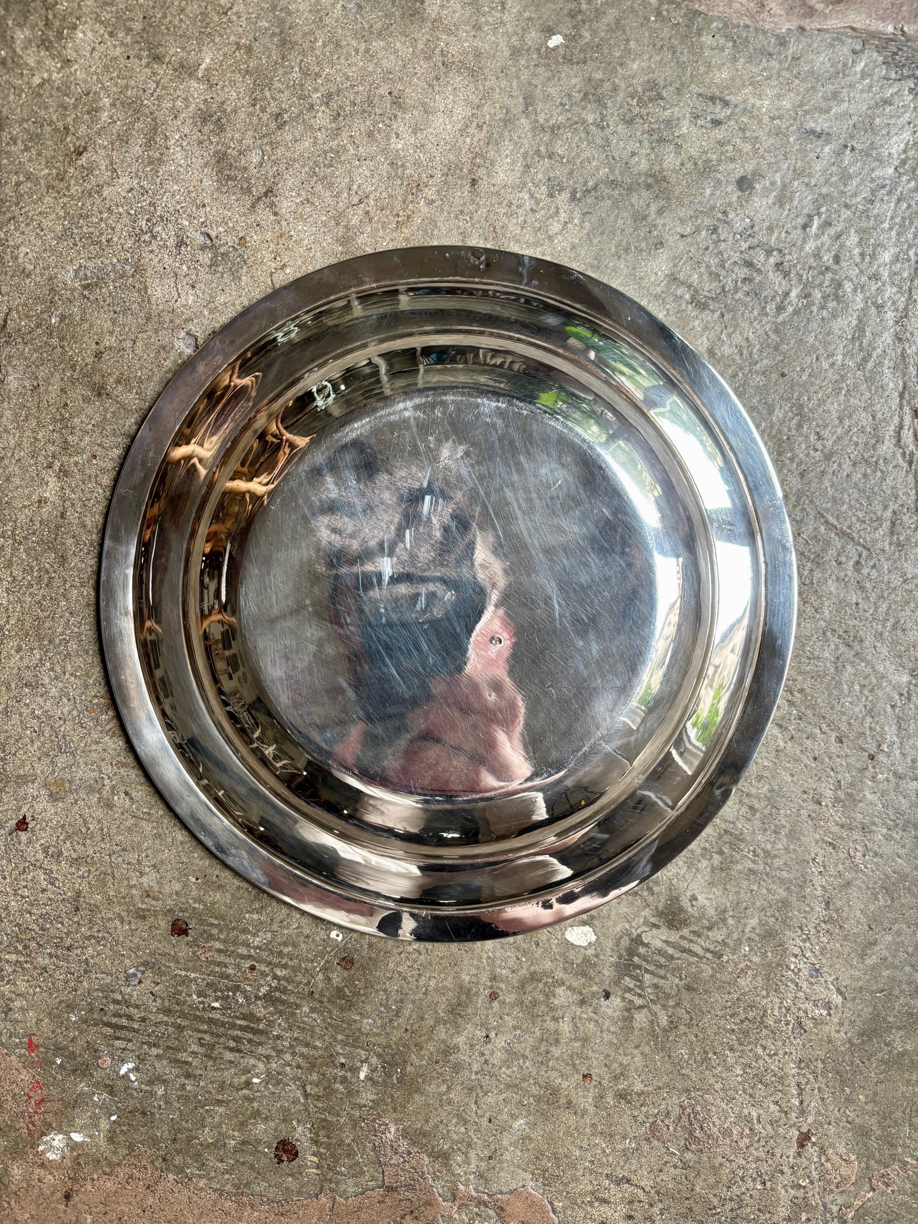 plat-rond-creux-metal-argente-vintage-axs-design-paris-france