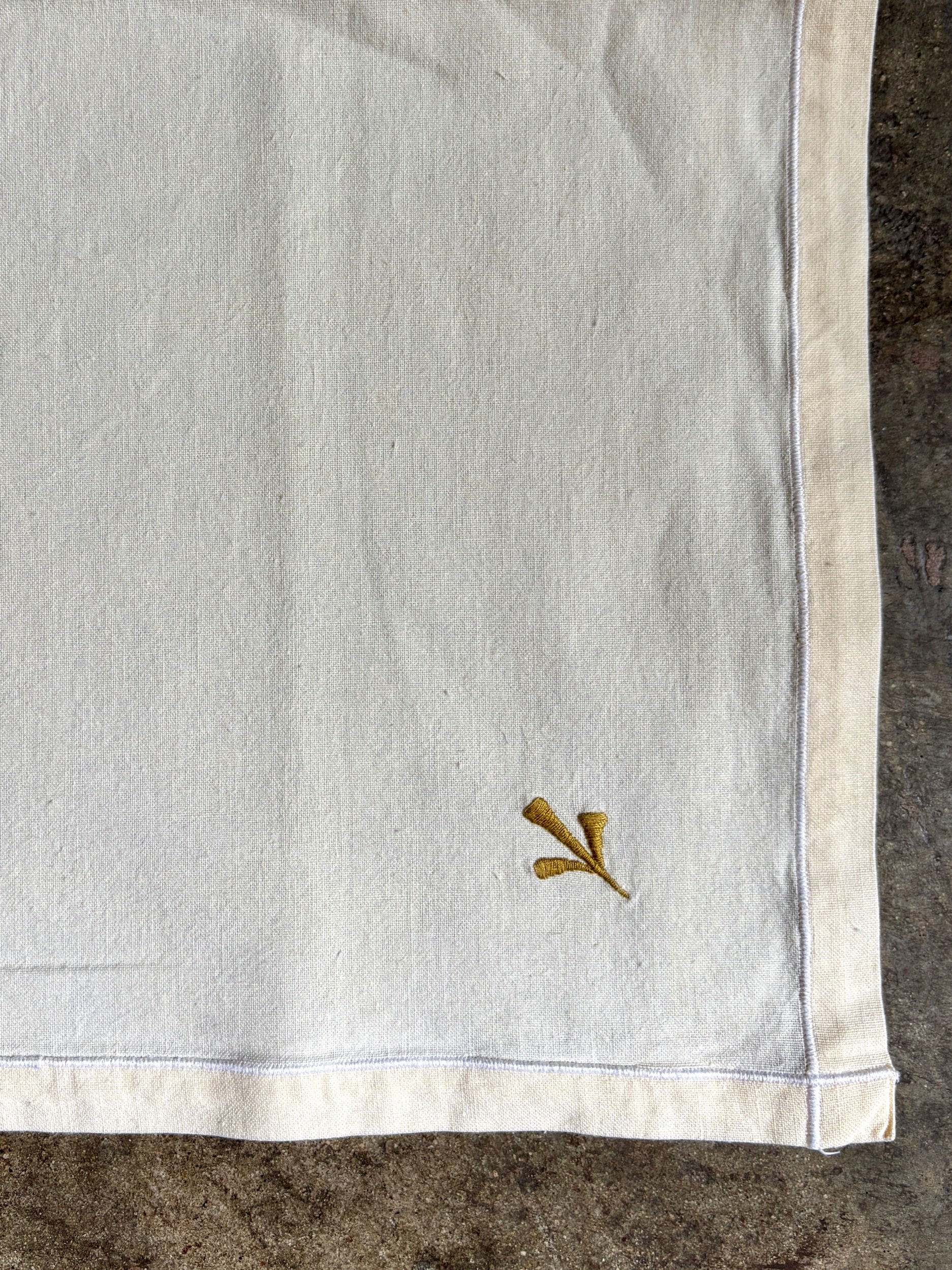 6-serviettes-table-brodees-coton-beige-linge-maison-decoration-vintage-axs-design-paris-france