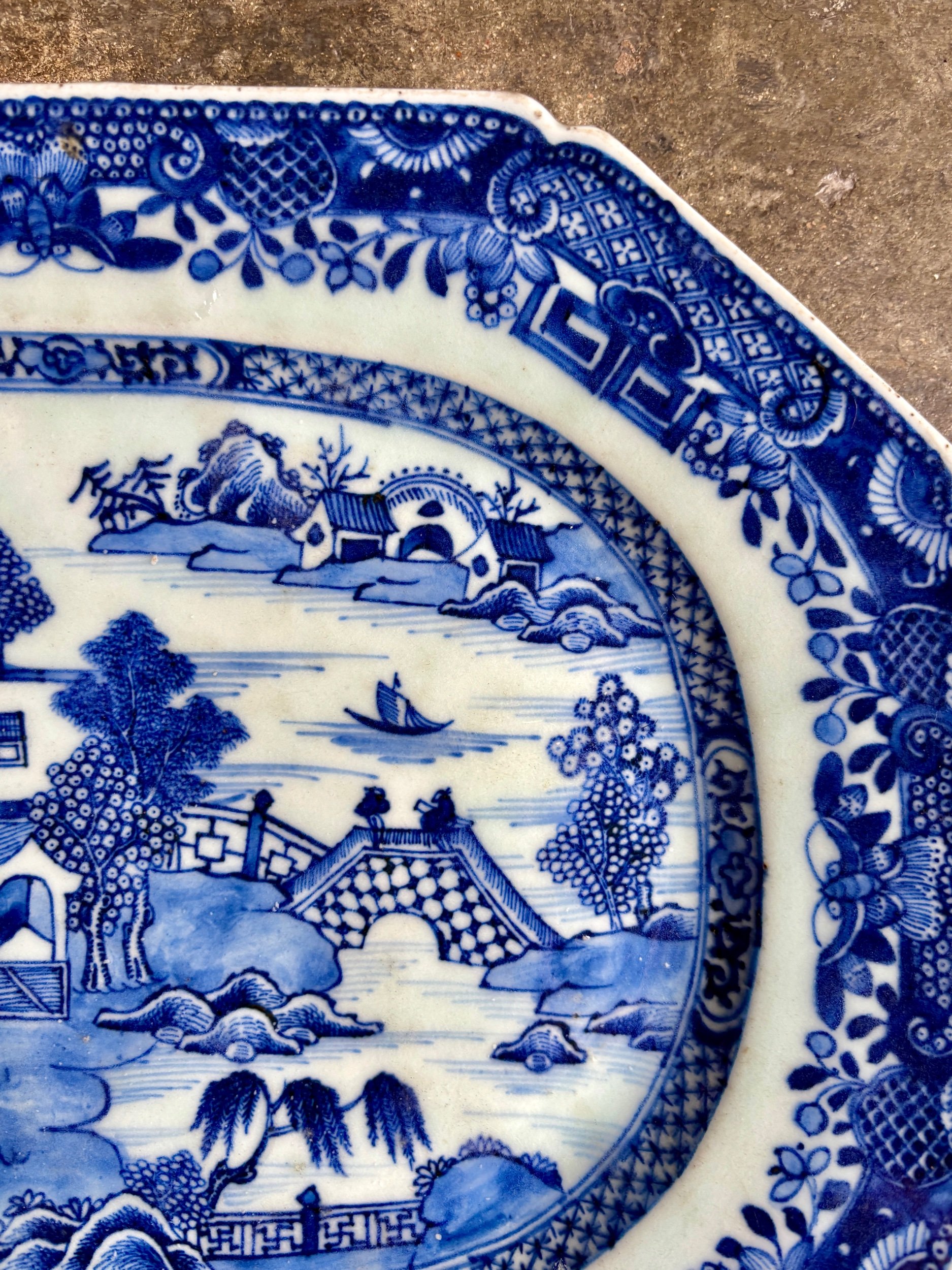 plat-octogonal-porcelaine-chine-bleu-vaisselle-vintage-antique-axs-design-paris-france