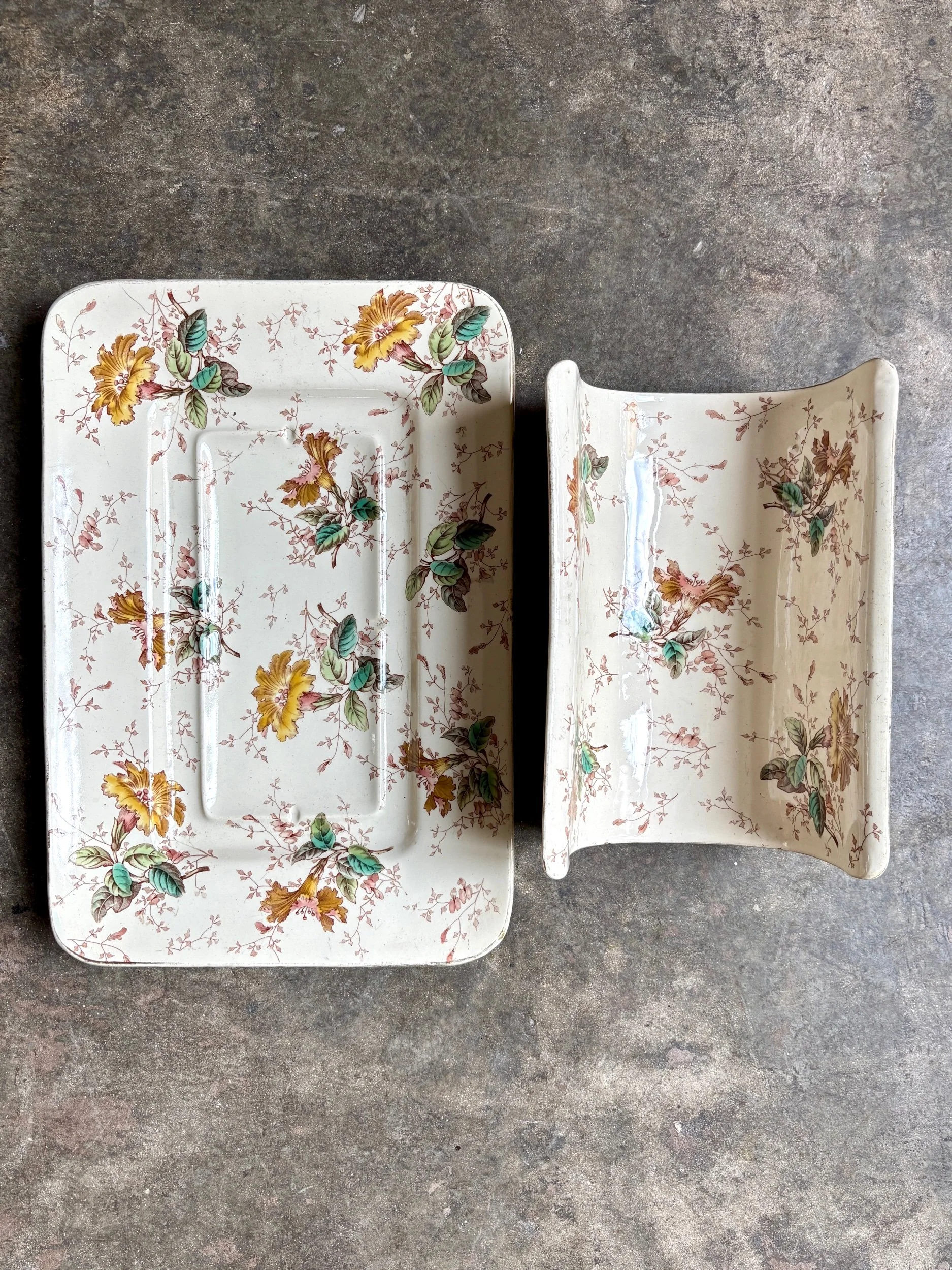 plat-asperge-luneville-terre-de-fer-beige-dore-rose-ocre-vert-vaisselle-vintage-axs-design-paris-france