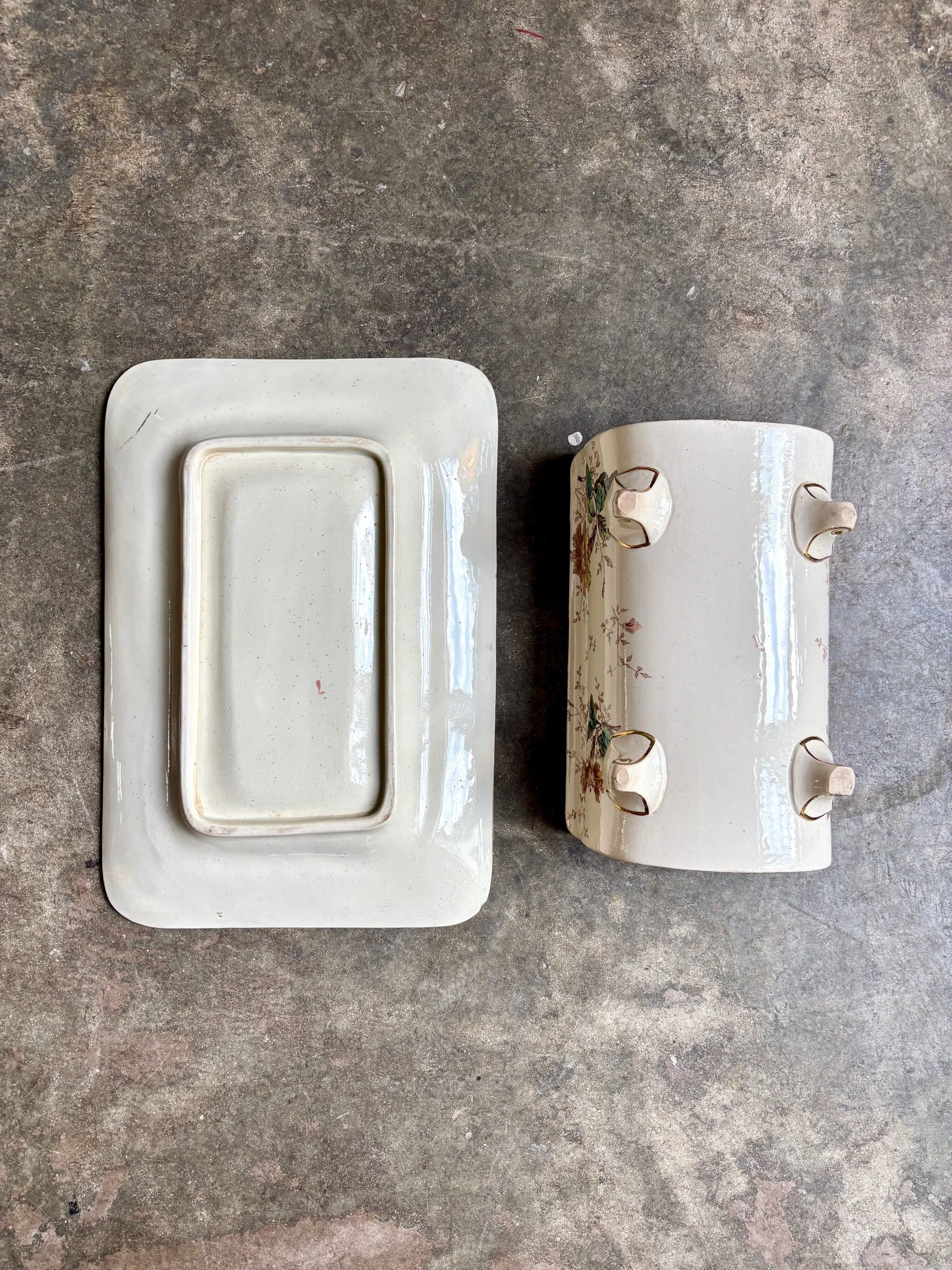 plat-asperge-luneville-terre-de-fer-beige-dore-rose-ocre-vert-vaisselle-vintage-axs-design-paris-france